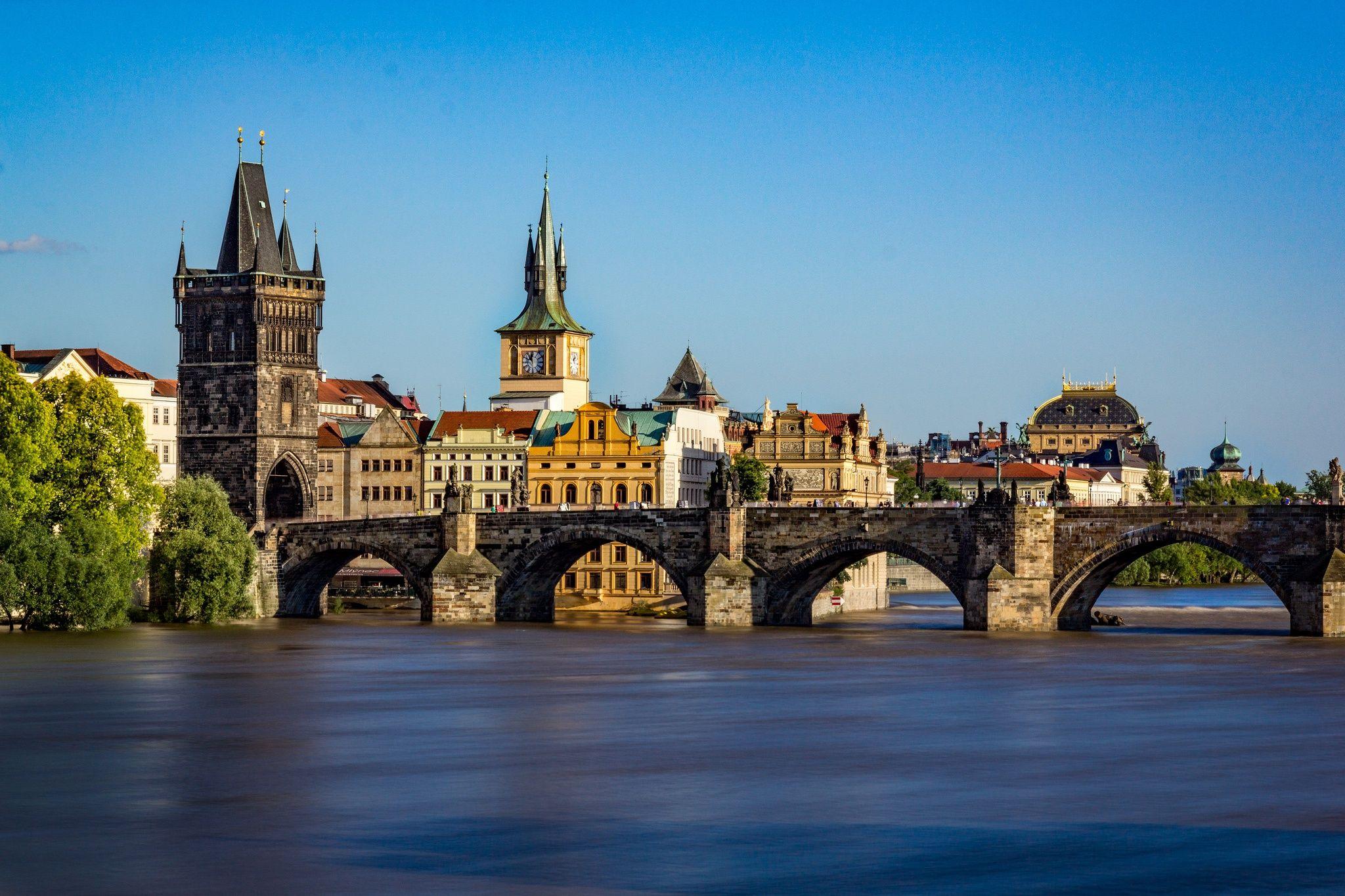 2048x1365 Charles Bridge HD Wallpaper and Background Image