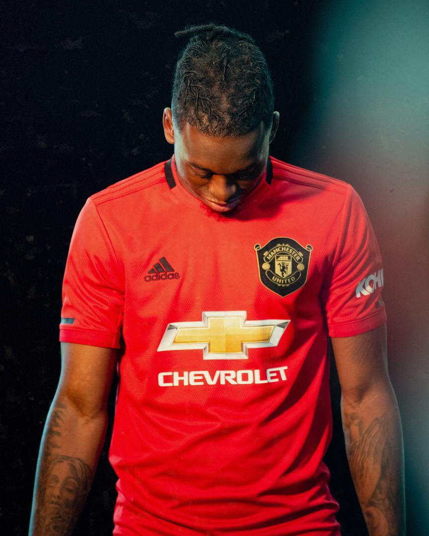 864x1080 Wan Bissaka Wallpaper