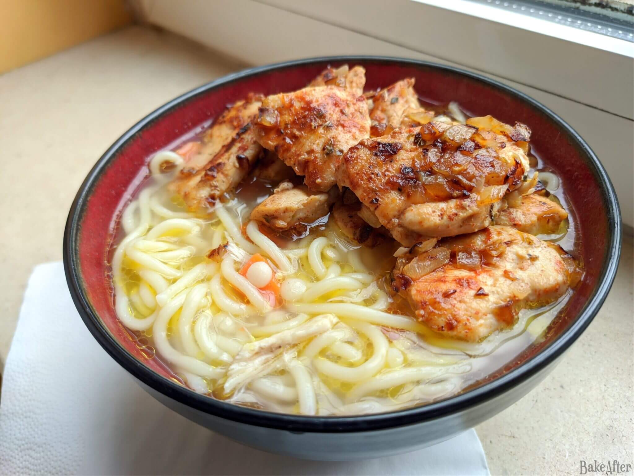 2048x1536 Easy Chicken Udon Soup with Paprika Chicken