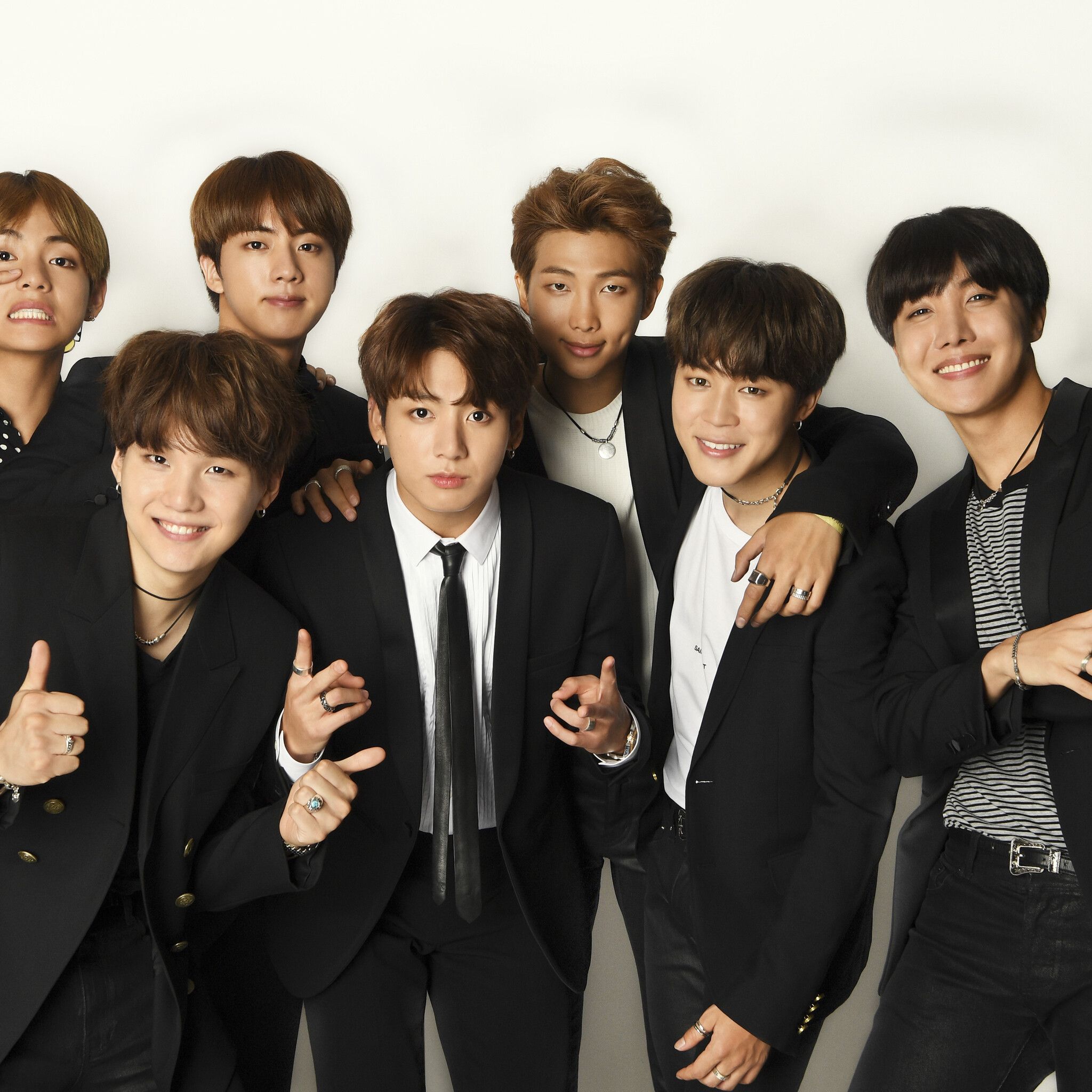 2048x2048 BTS Wallpaper