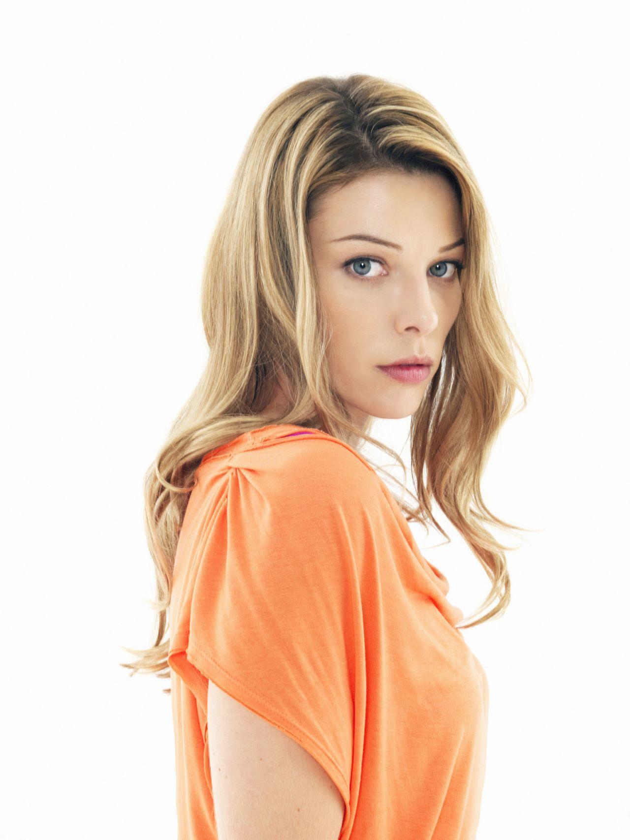 1280x1707 Lauren German Wallpaper