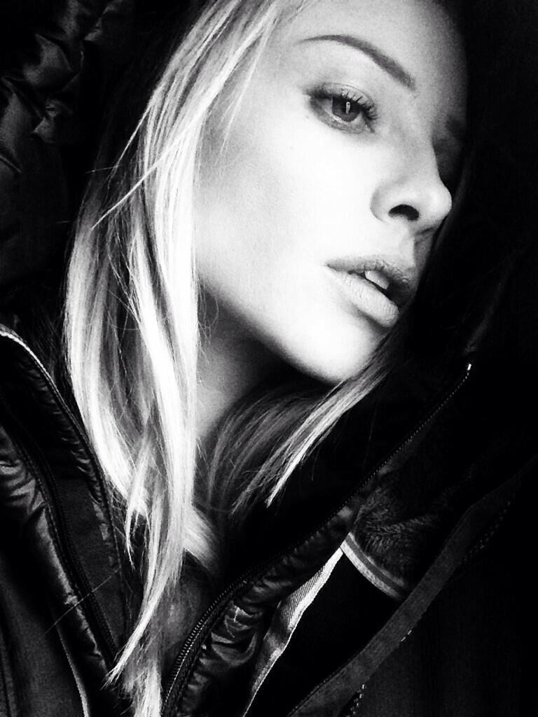 768x1024 Lauren German. Lauren german, Lauren