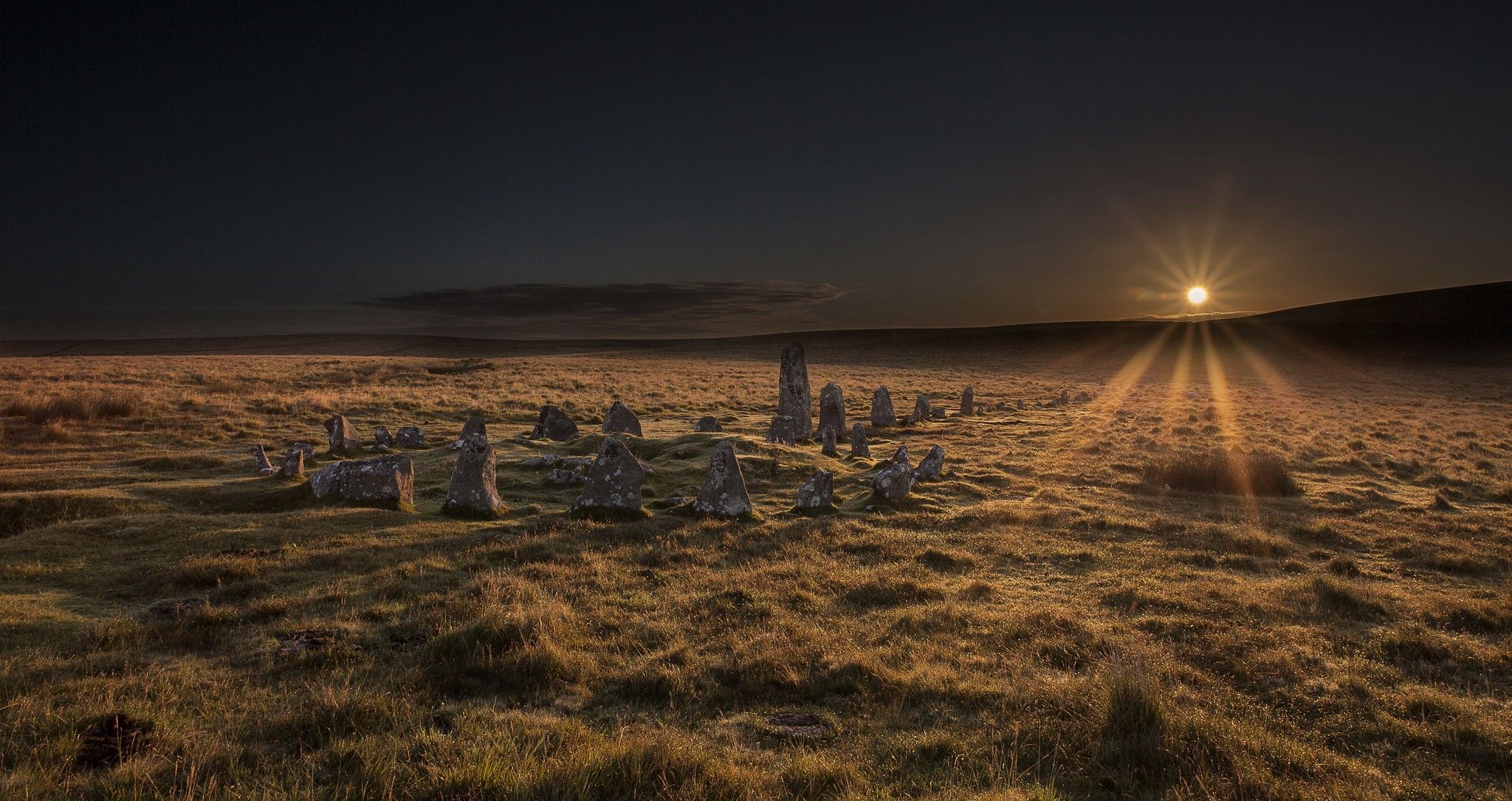 2048x1085 Download Dartmoor National Park Nature Sunrise HD Wallpaper