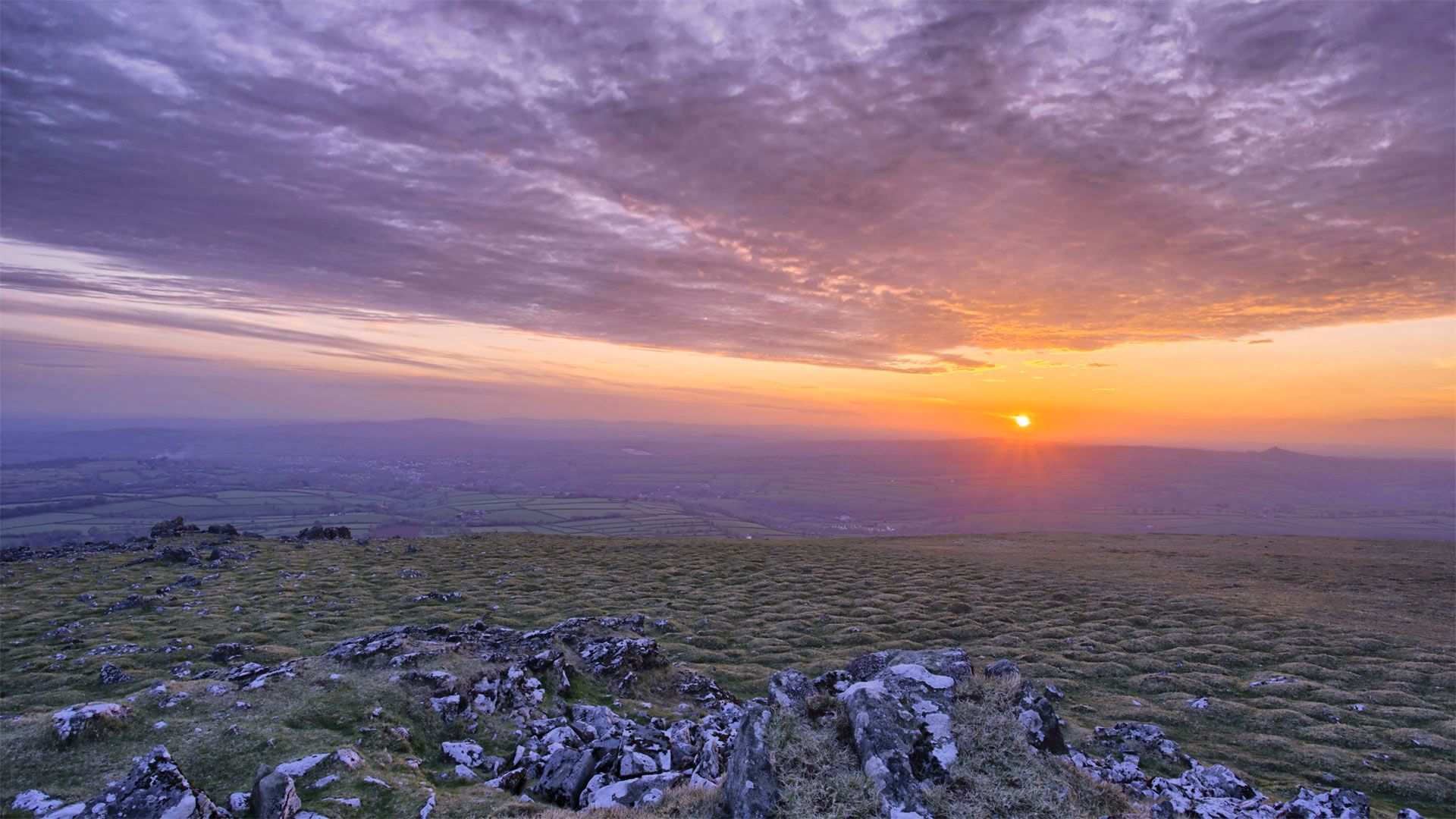 1920x1080 Wallpaper clouds, sunset, England, valley, Devon, Dartmoor National Park for mobile and desktop, section пейзажи, resolution 1920x1080