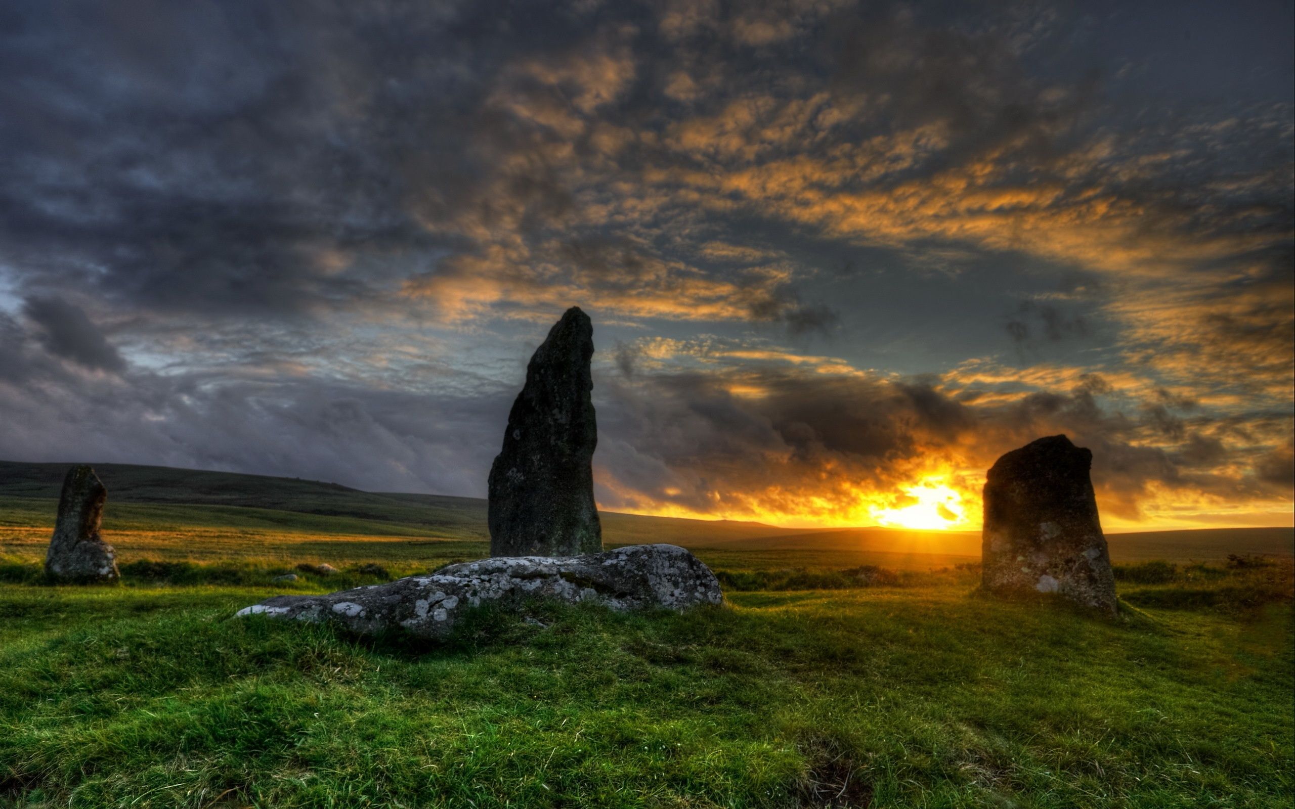 2560x1600 Wallpaper landscape, Dartmoor, Scorhill Bronze Age Stone Circle for mobile and desktop, section пейзажи, resolution 2560x1600