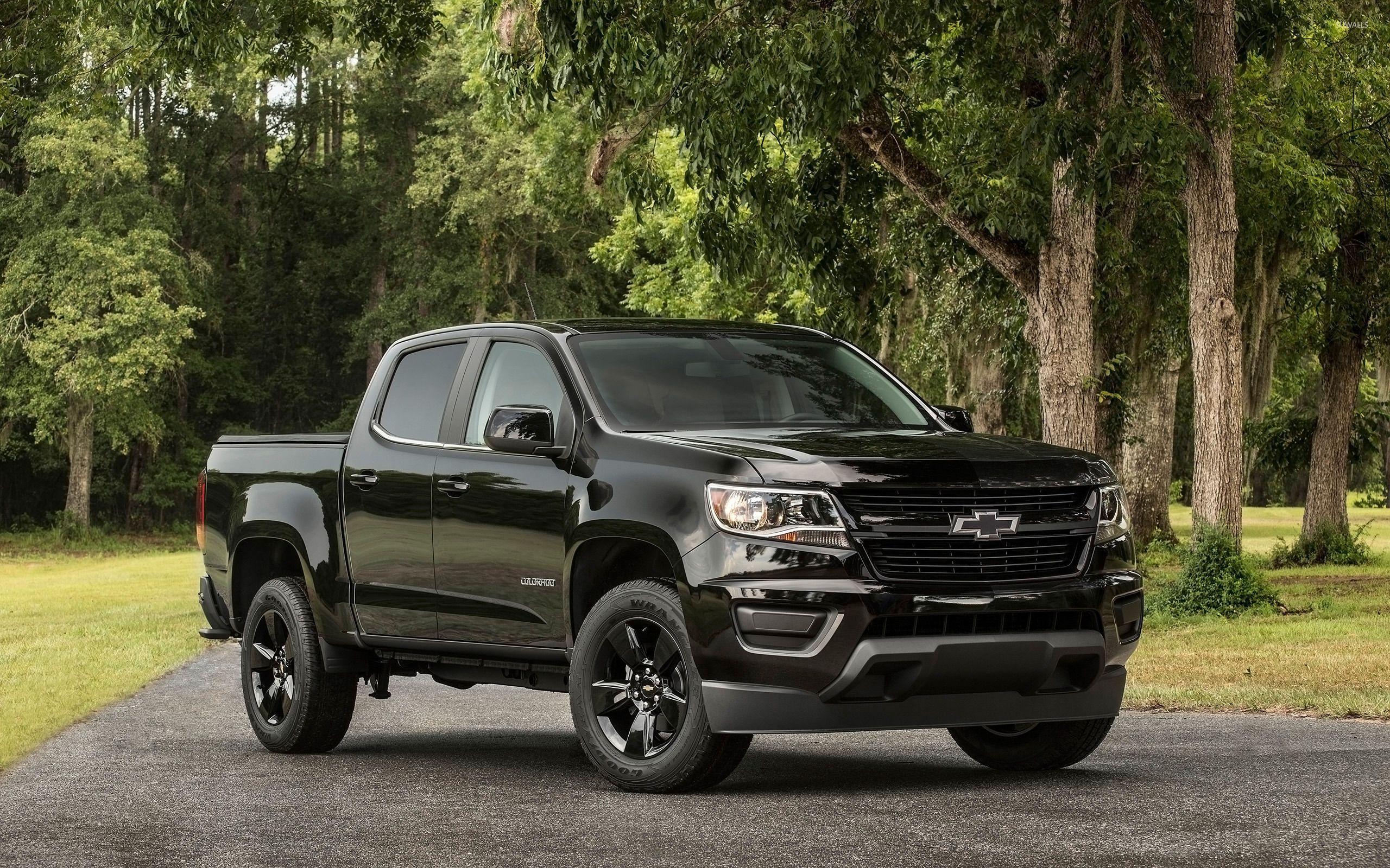 2560x1600 Black Chevrolet Colorado Z71 on the road wallpaper