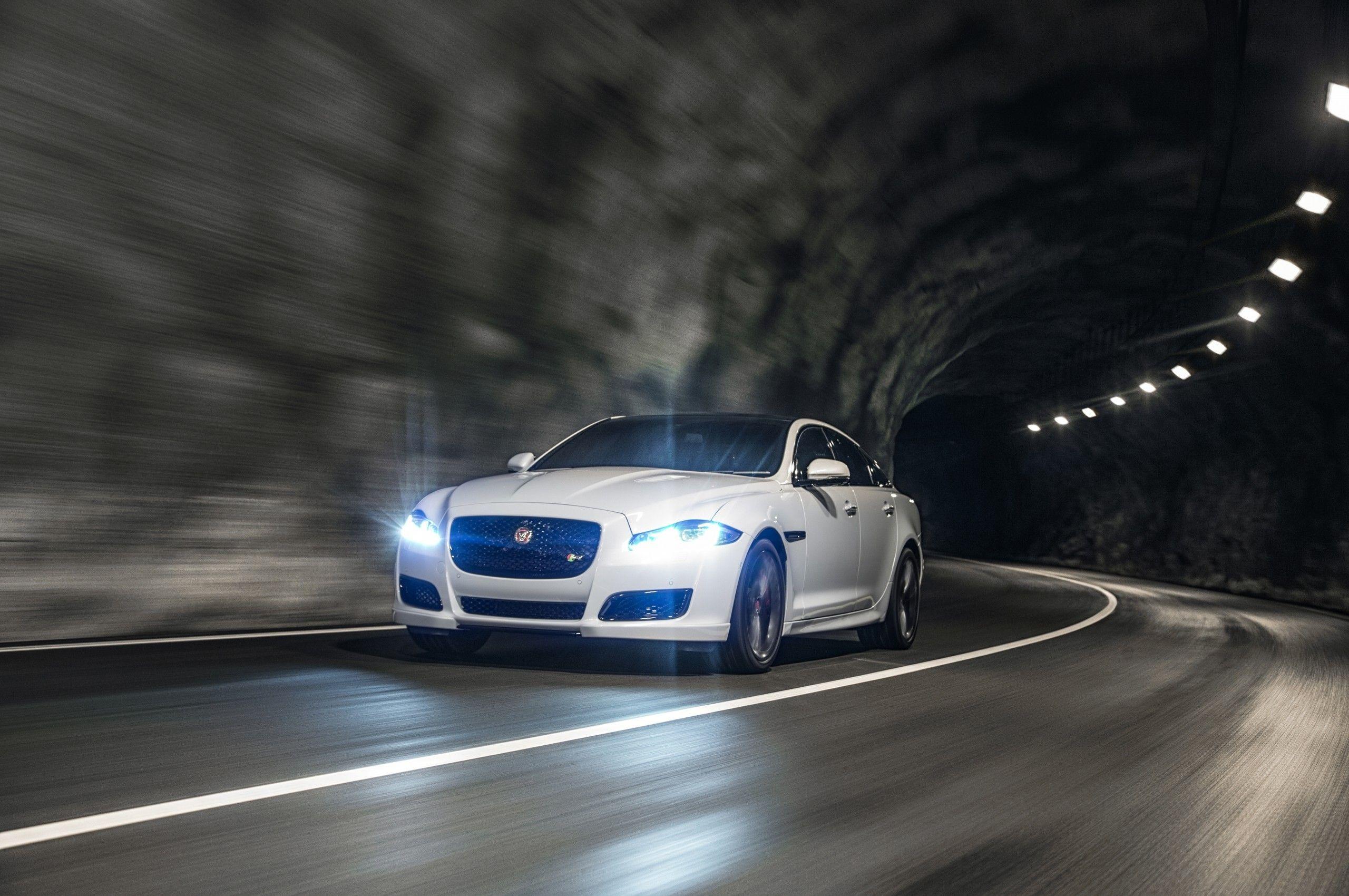 2560x1700 Jaguar Xj, Tunnel, White, Luxury, Cars Coupe Jaguar 2019