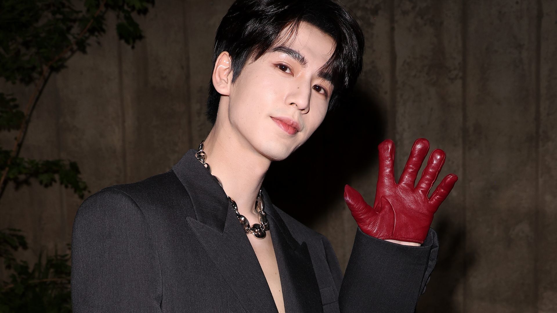 1920x1080 Zhang Linghe is Gucci's latest muse and his style is next level cool. HELLO!