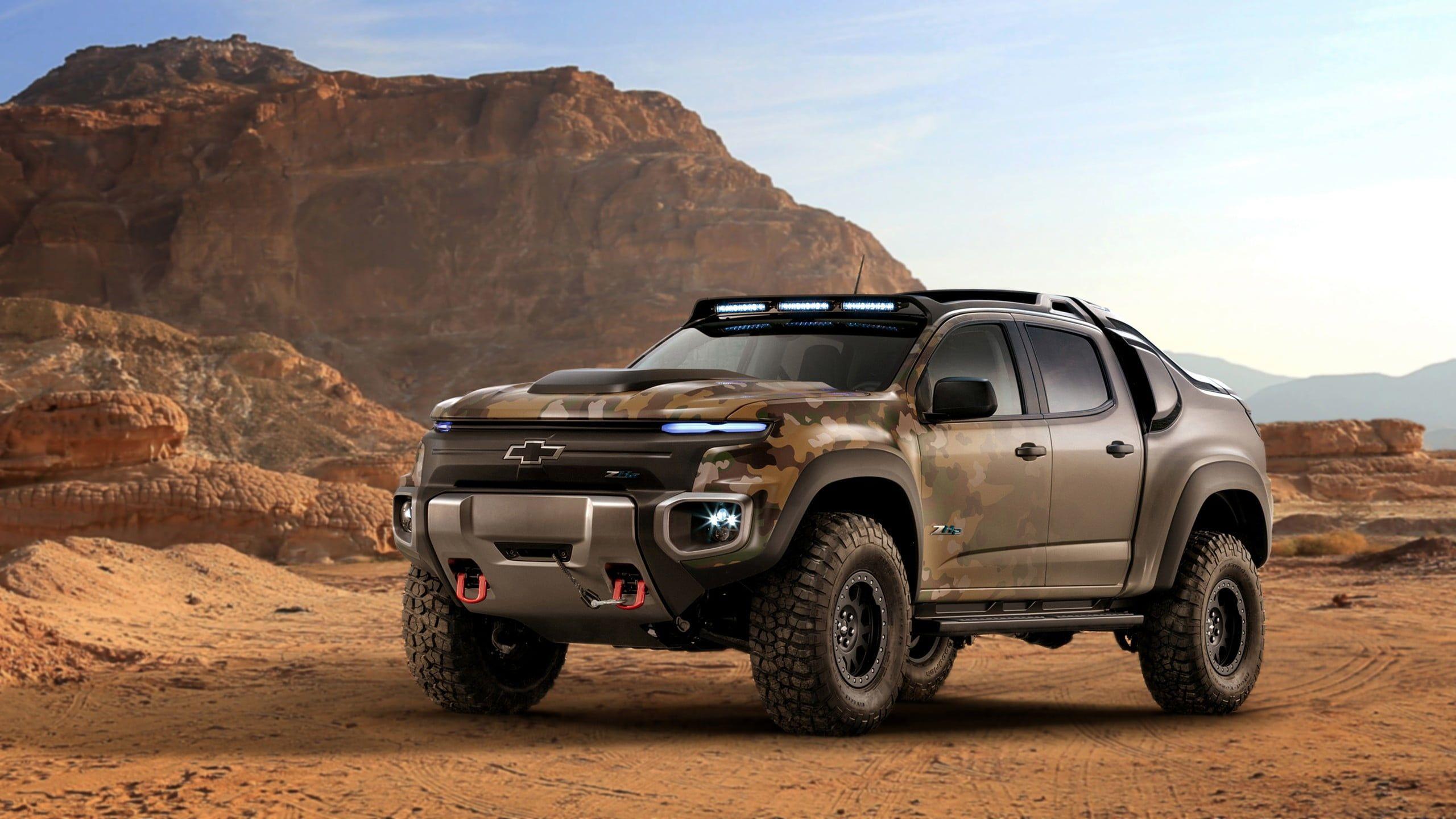 2560x1440 Gray Chevrolet SUV, Chevrolet, Colorado, desert, car HD wallpaper
