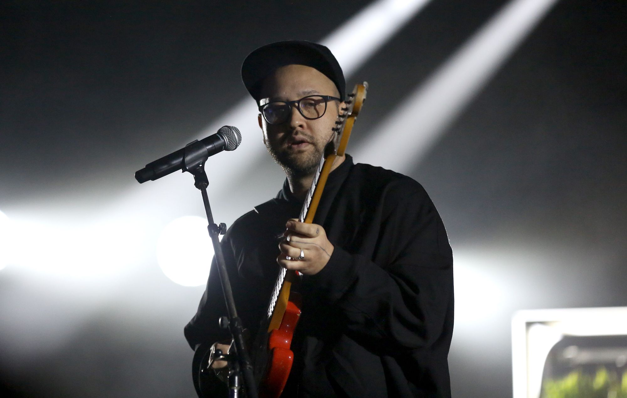 2000x1270 Unknown Mortal Orchestra