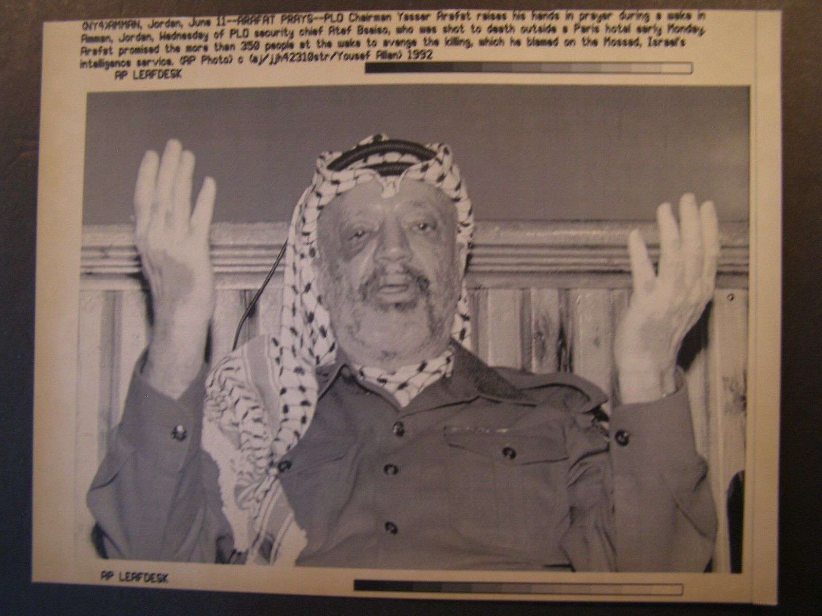 1600x1200 AP Wire Press Photo Yasser Arafat Leader of PLO Prayer during wake Amman Jordon