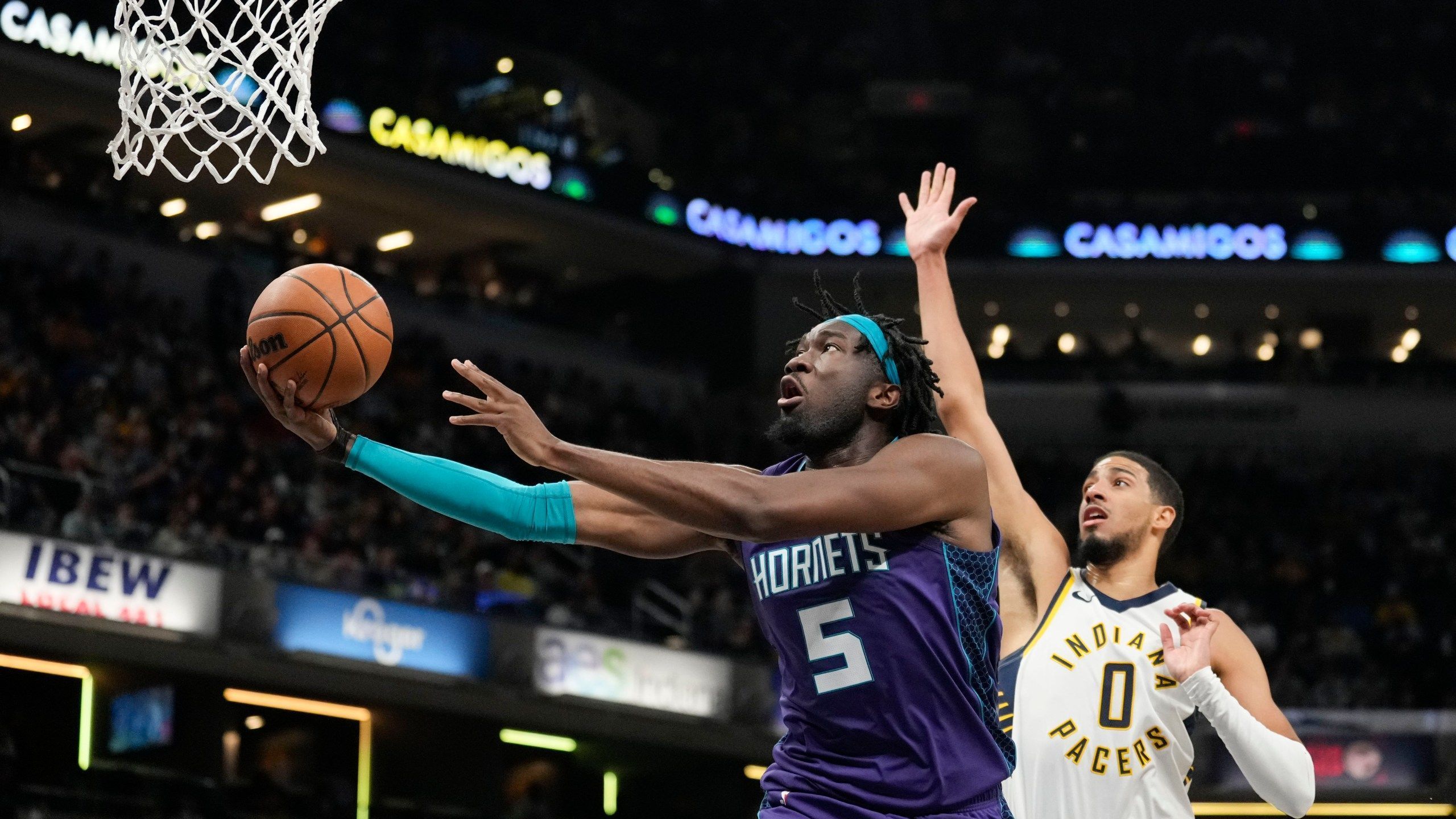 2560x1440 Mark Williams Scores 27 As Hornets Rally To Edge Pacers 125 124
