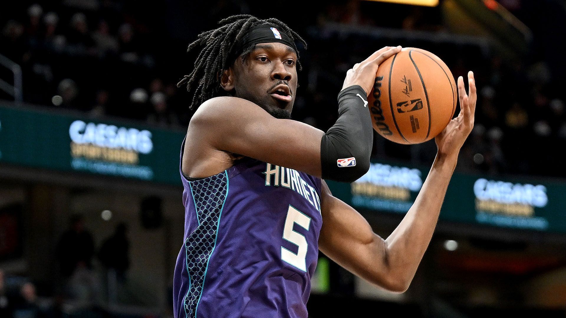 1920x1080 Lakers' trade for Hornets center Mark Williams rescinded