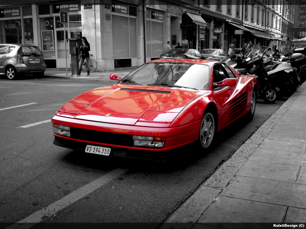 1024x768 Ferrari Testarossa Wallpaper