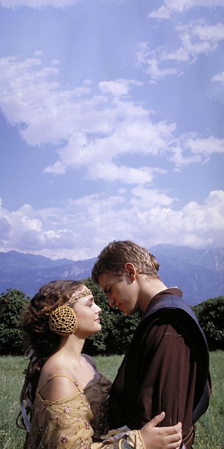736x1472 Anakin and Padme Naboo