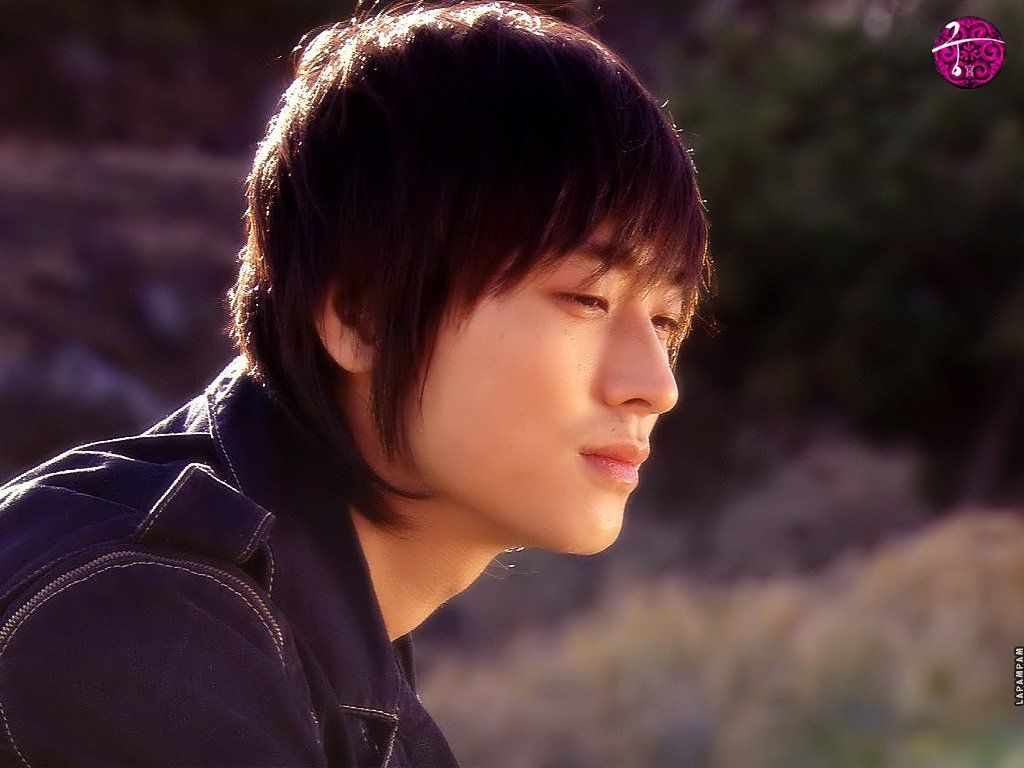 1024x768 Joo Ji Hoon Wallpaper