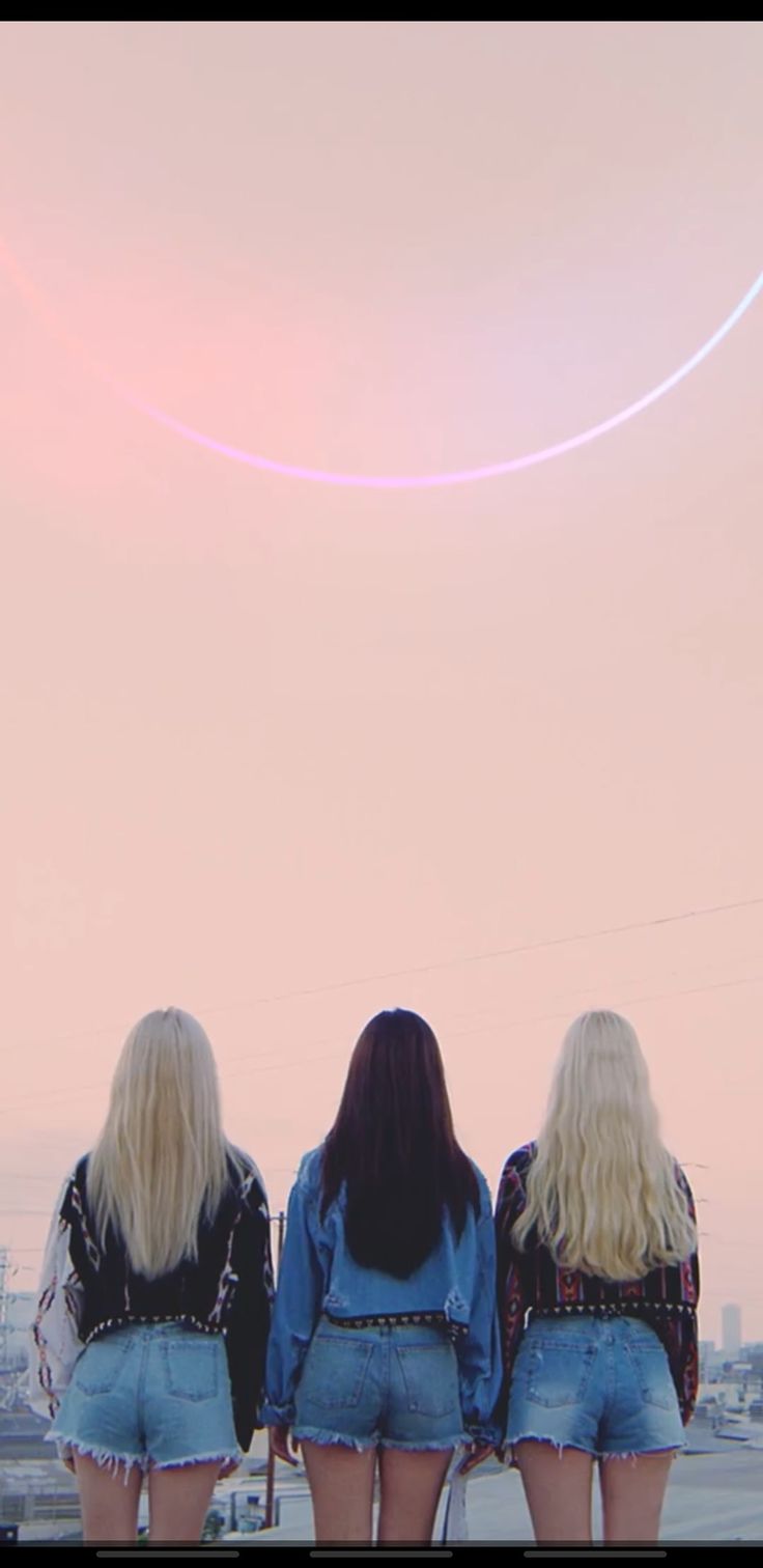 736x1512 LOONA Odd Eye Circle Girl Front Wallpaper LOONA