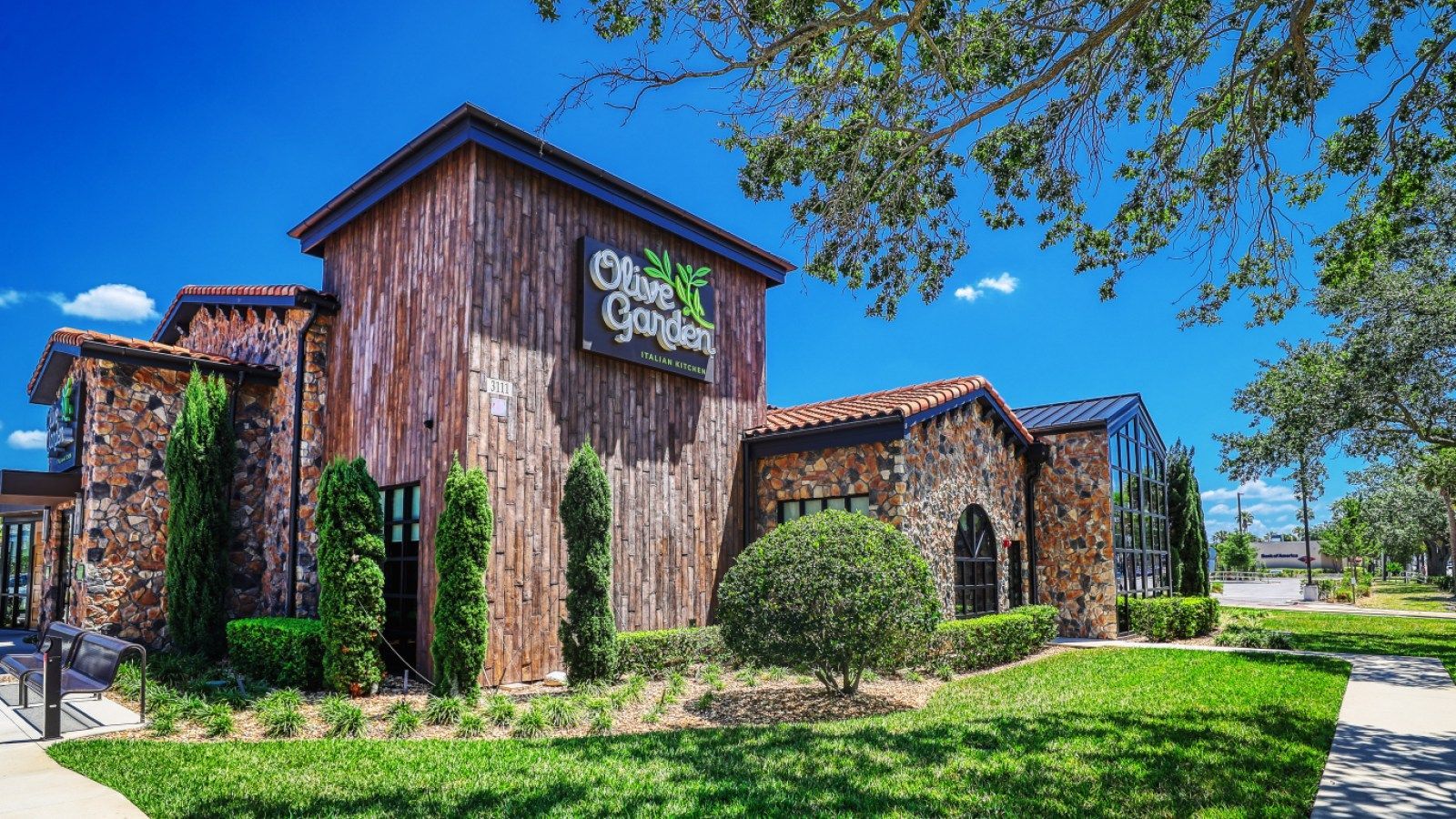 1600x900 Olive Garden Owner's Sales Grow, But Fine Dining Business Falls Again