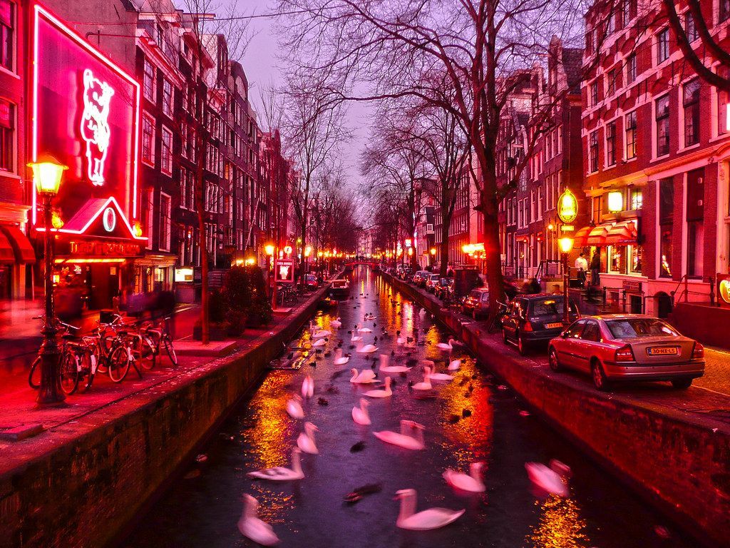 1024x768 Red Light District, Amsterdam. Walking Ligh
