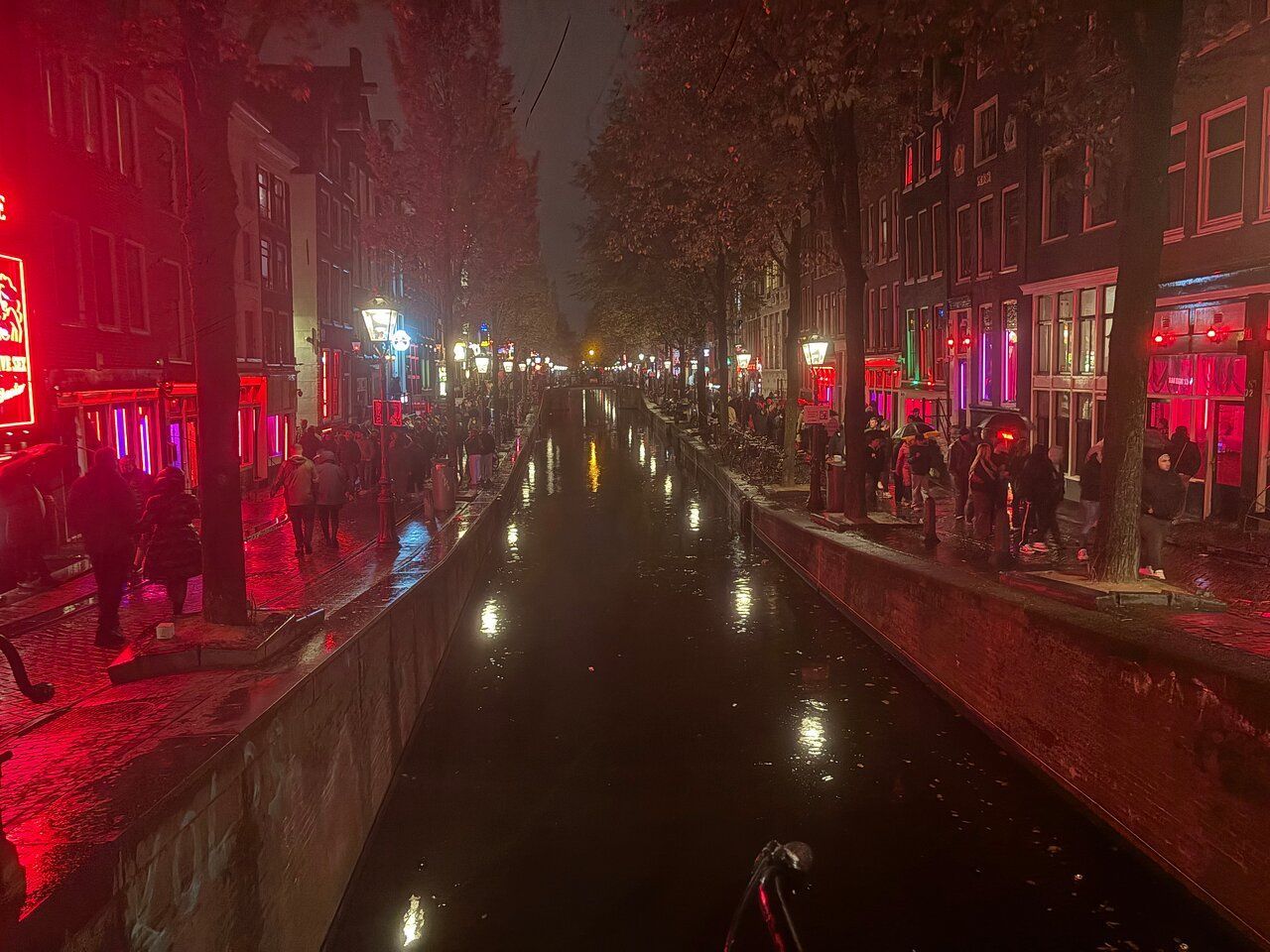 1280x960 Red Light District Tour by Locals, Small Group (approx 4)