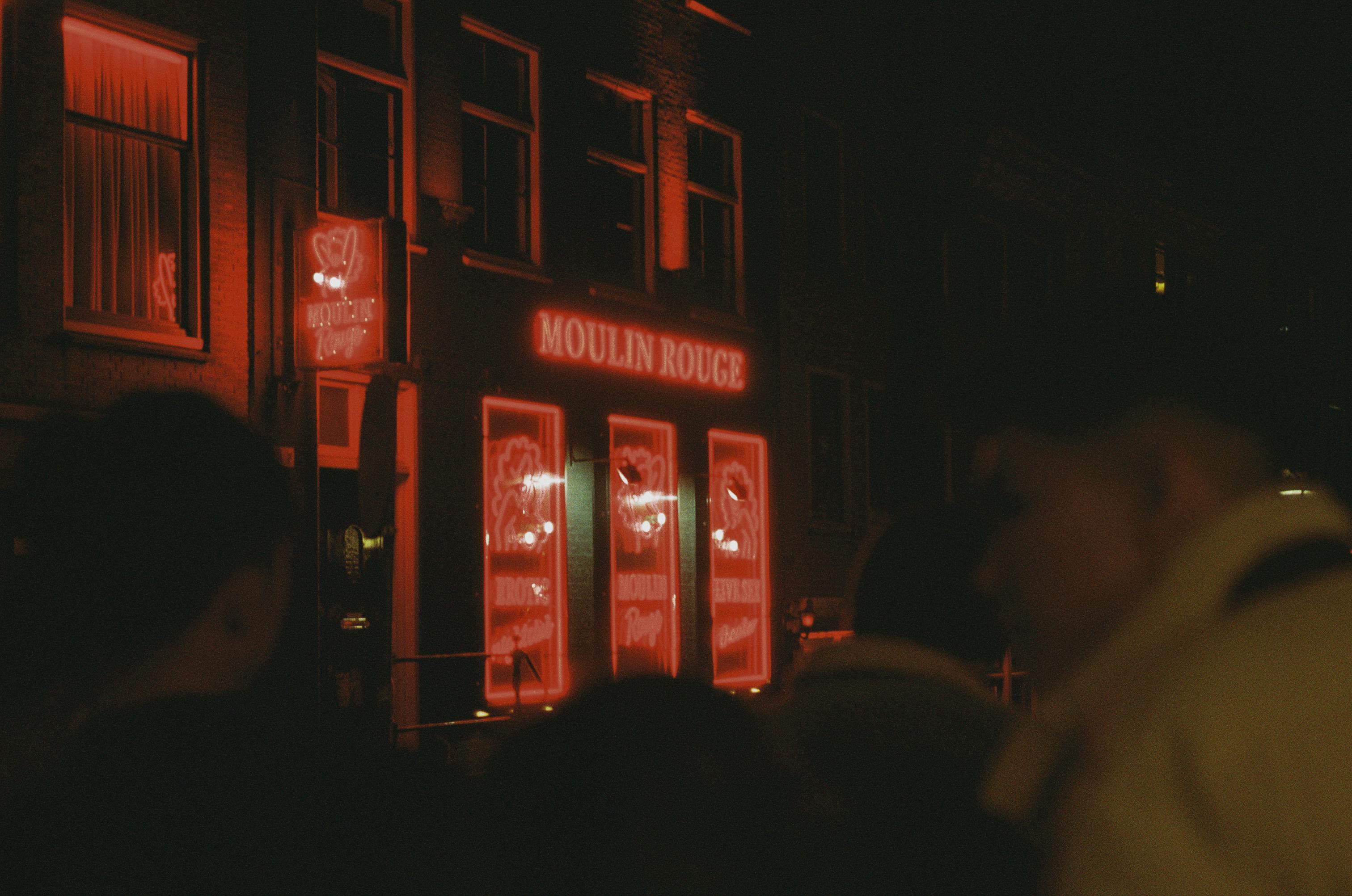 3024x2005 Amsterdam Red Light District. Nikon FE2mm F1.8