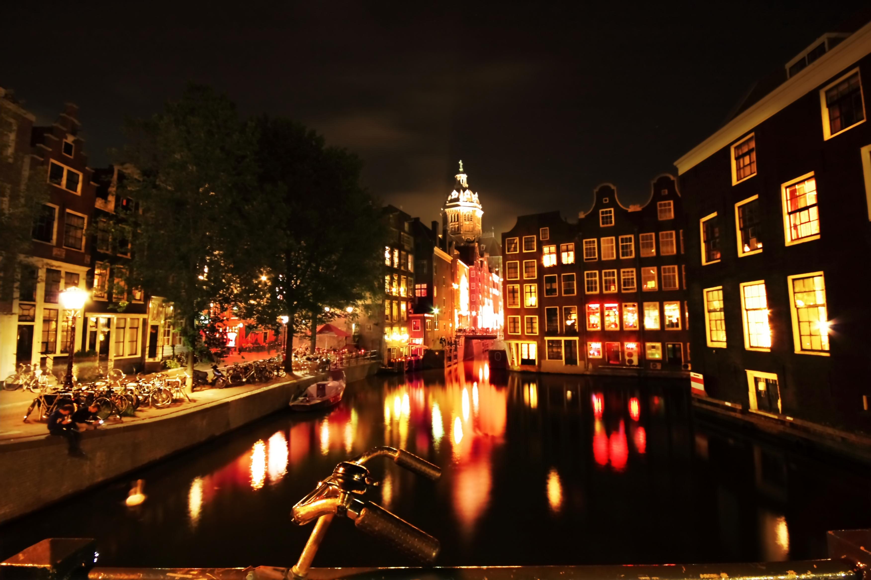 3504x2336 Amsterdam Red Light District Tour Review. Explore Amsterdam Like A Local