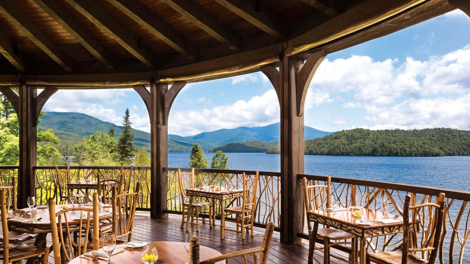 1600x900 Download Relaxing Scenery At The Lake Placid Lodge Wallpaper