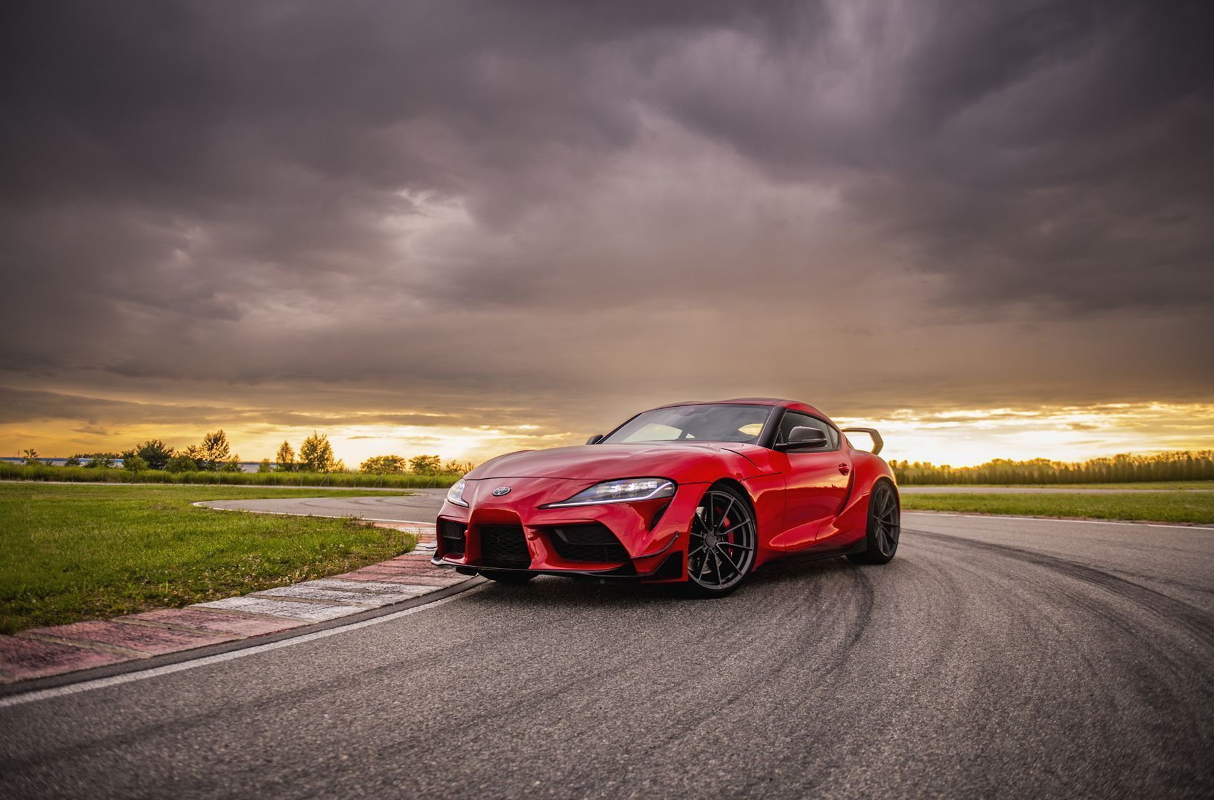 1700x1121 TOYOTA SUPRA