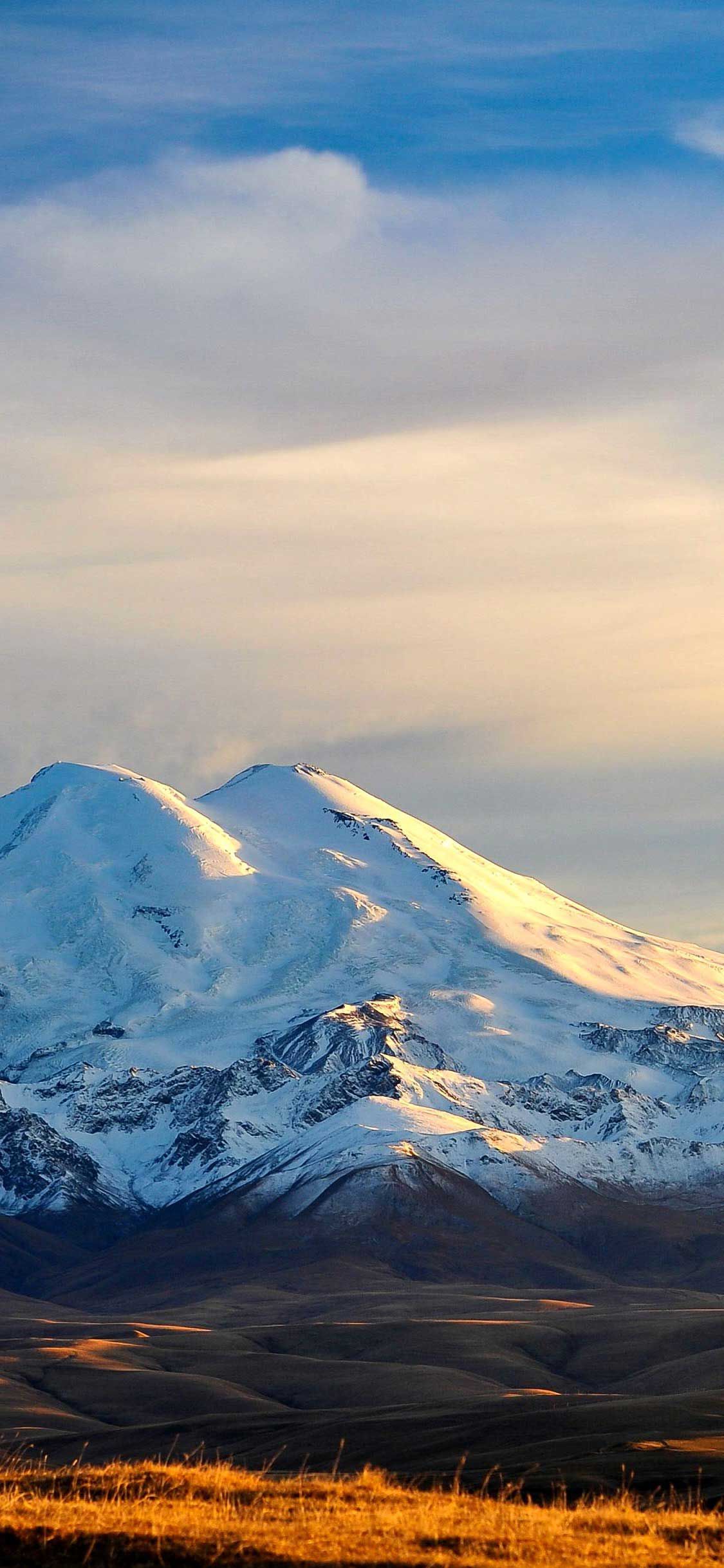1125x2436 Mount Elbrus Wallpaper