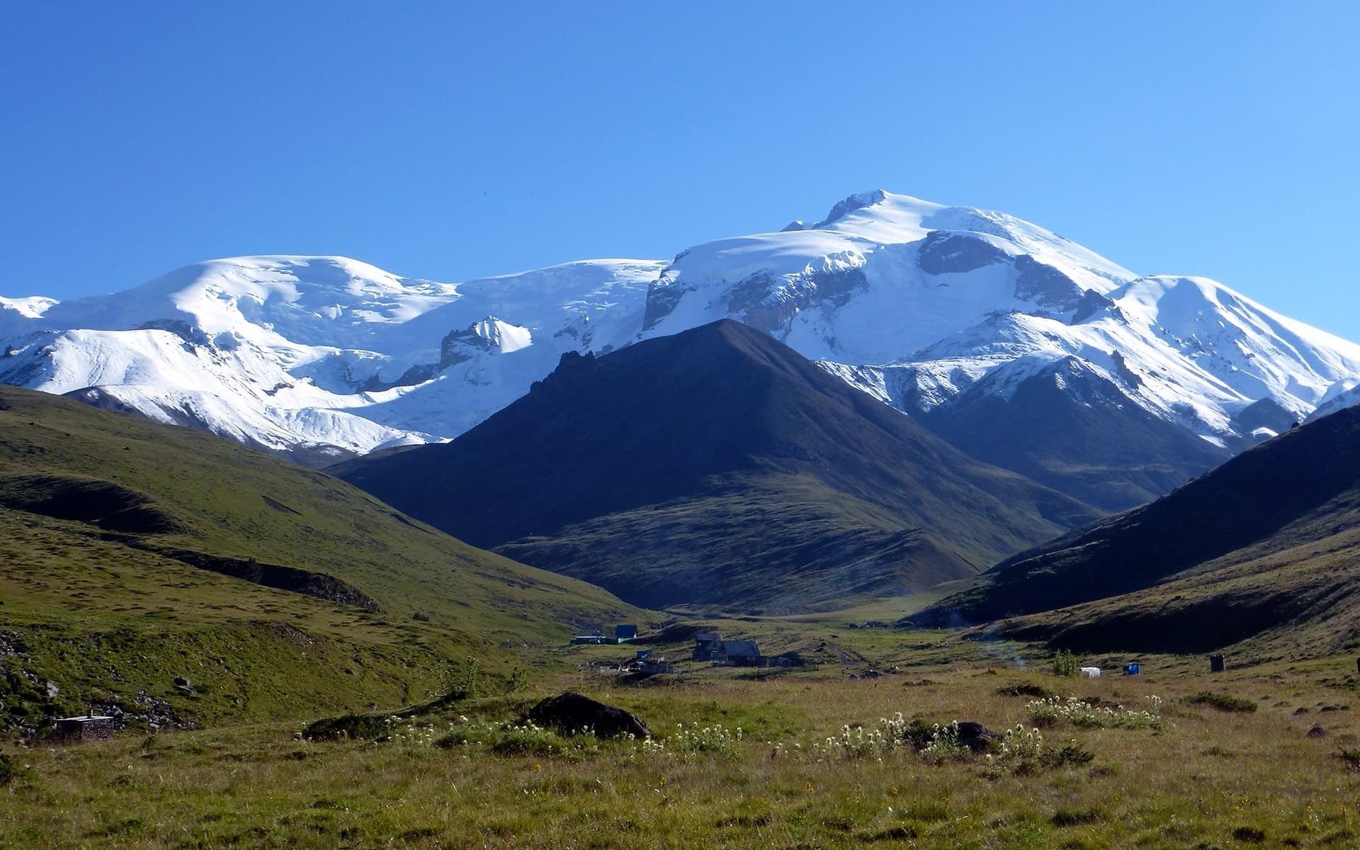 1920x1200 Mount Elbrus Wallpaper