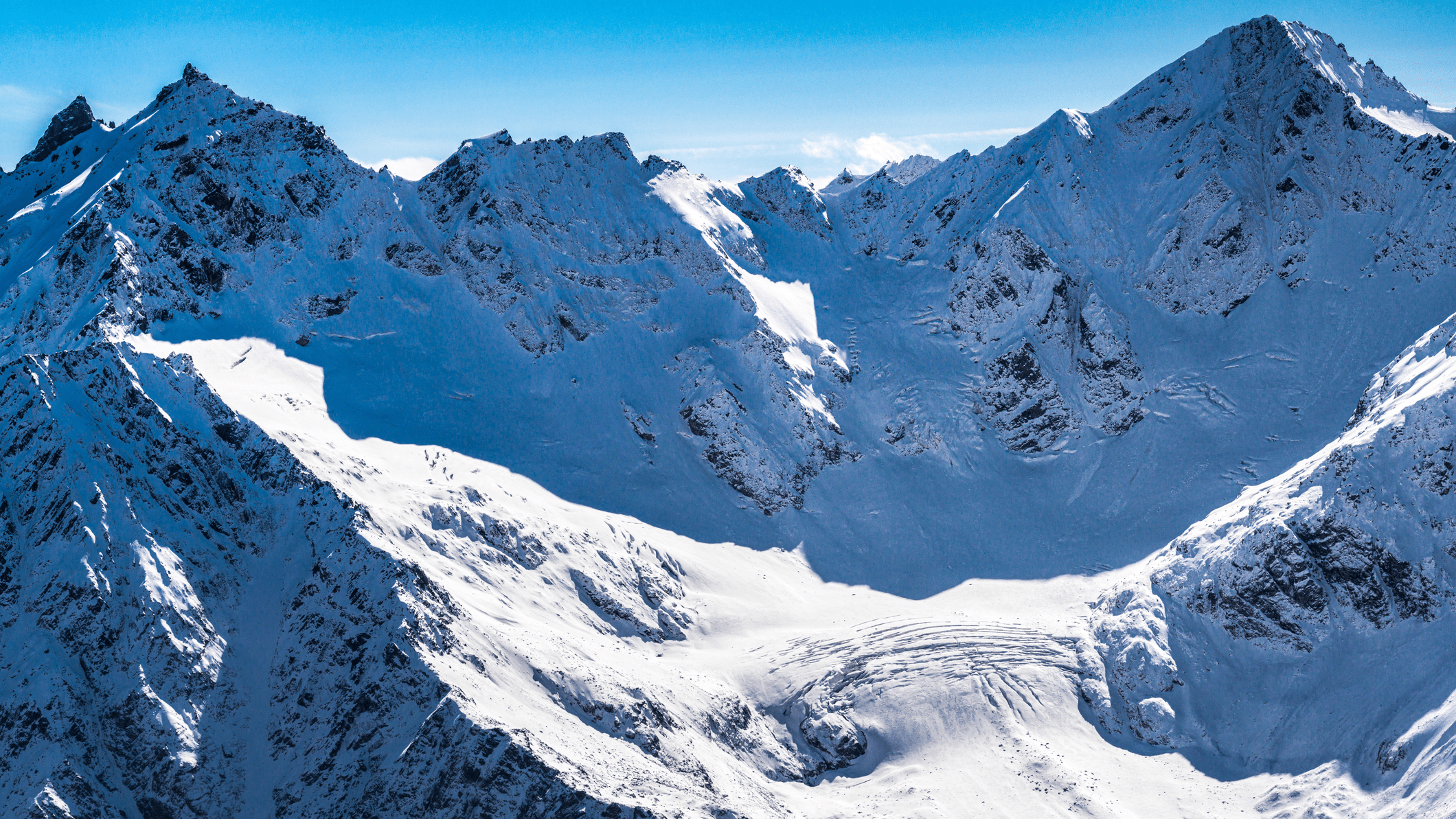 2120x1193 Two dead after climbers become stranded in harsh conditions on Europe's tallest mountain