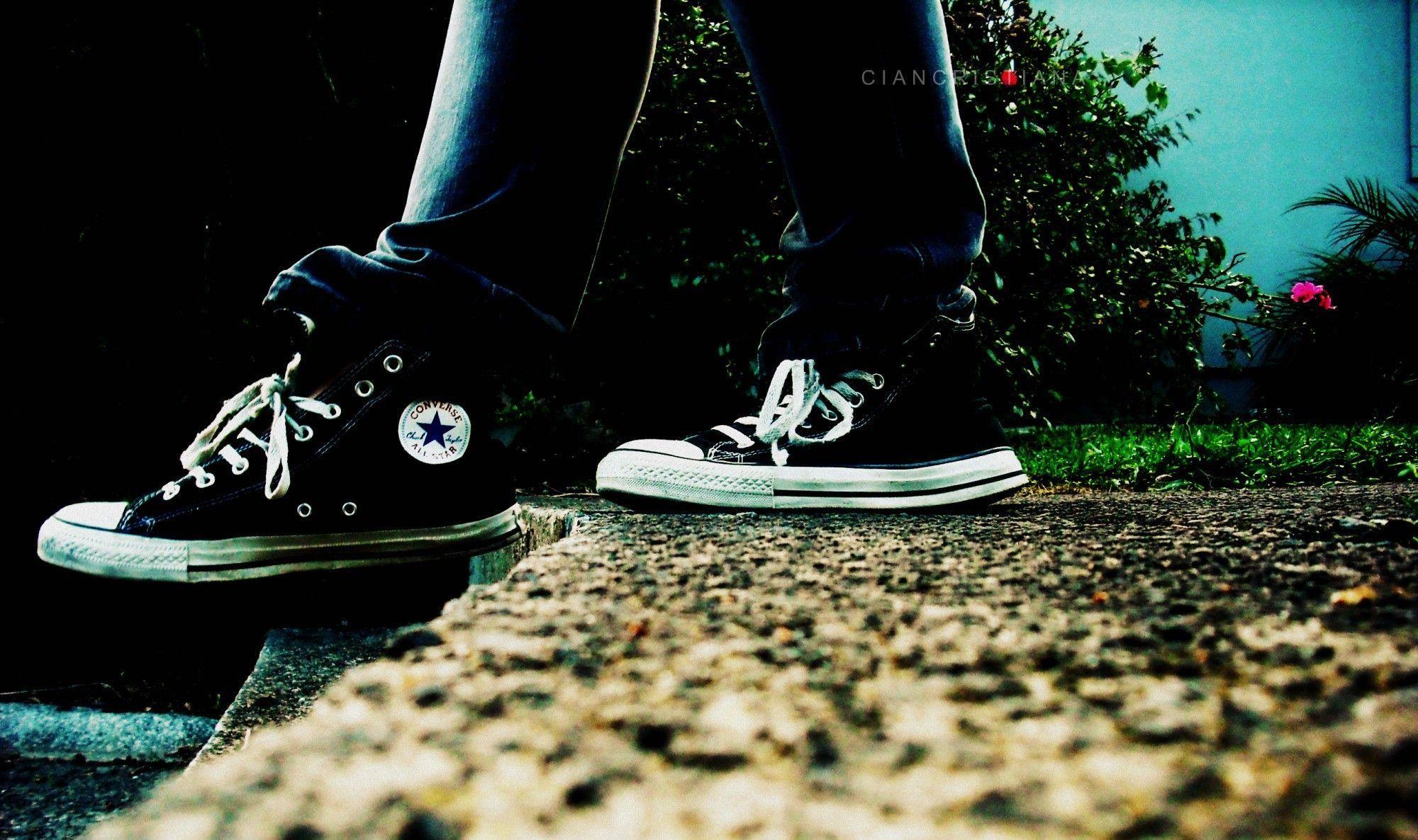 converse shoes background