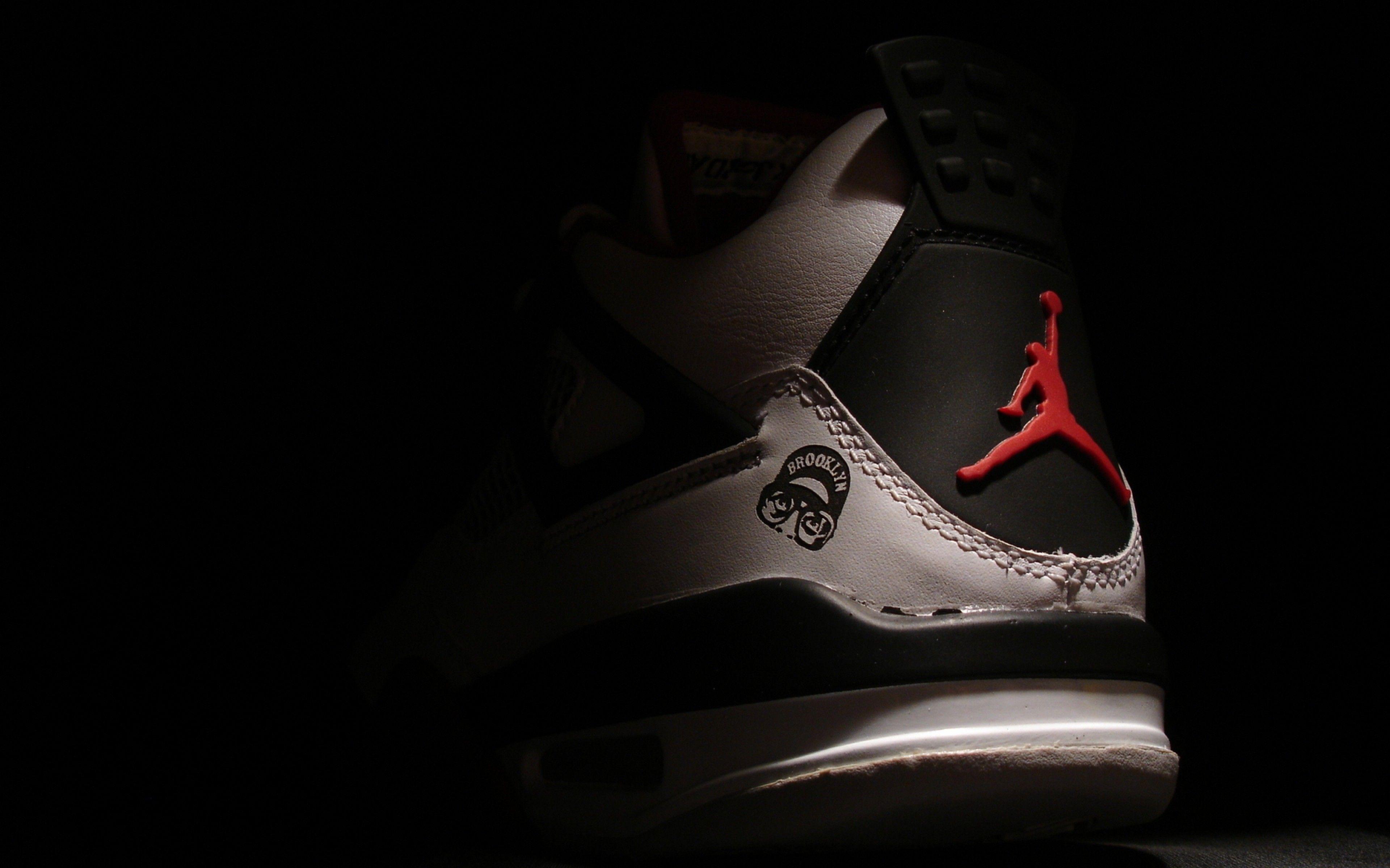 3840x2400 HD Air Jordan Shoes Wallpaper Cool 1080p Smart Phone Background