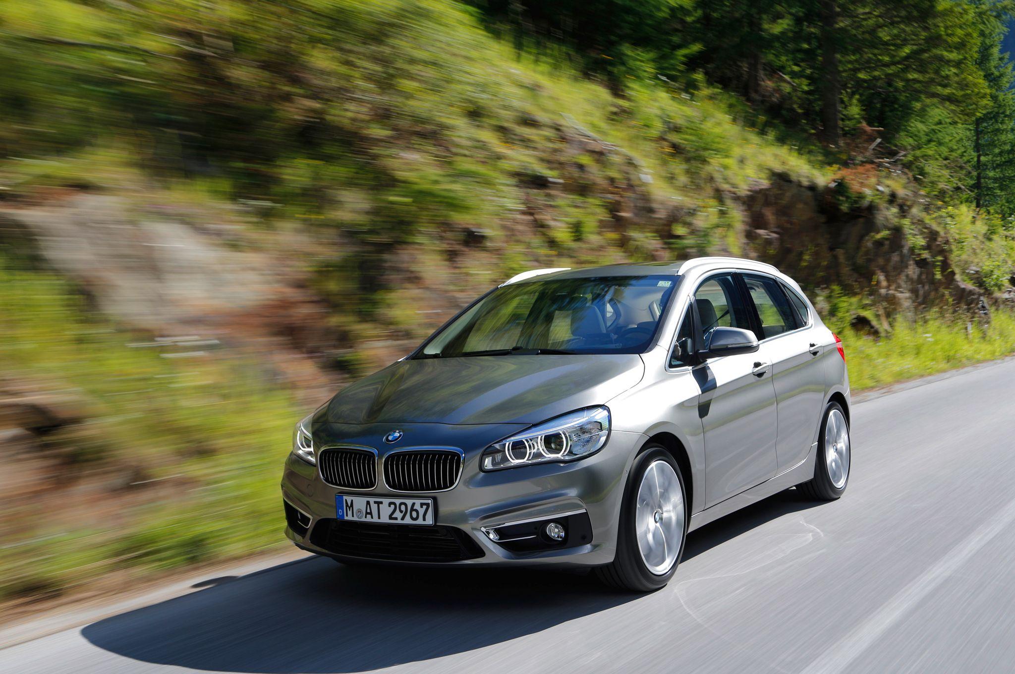 2048x1360 BMW 2 Series Active Tourer First Drive