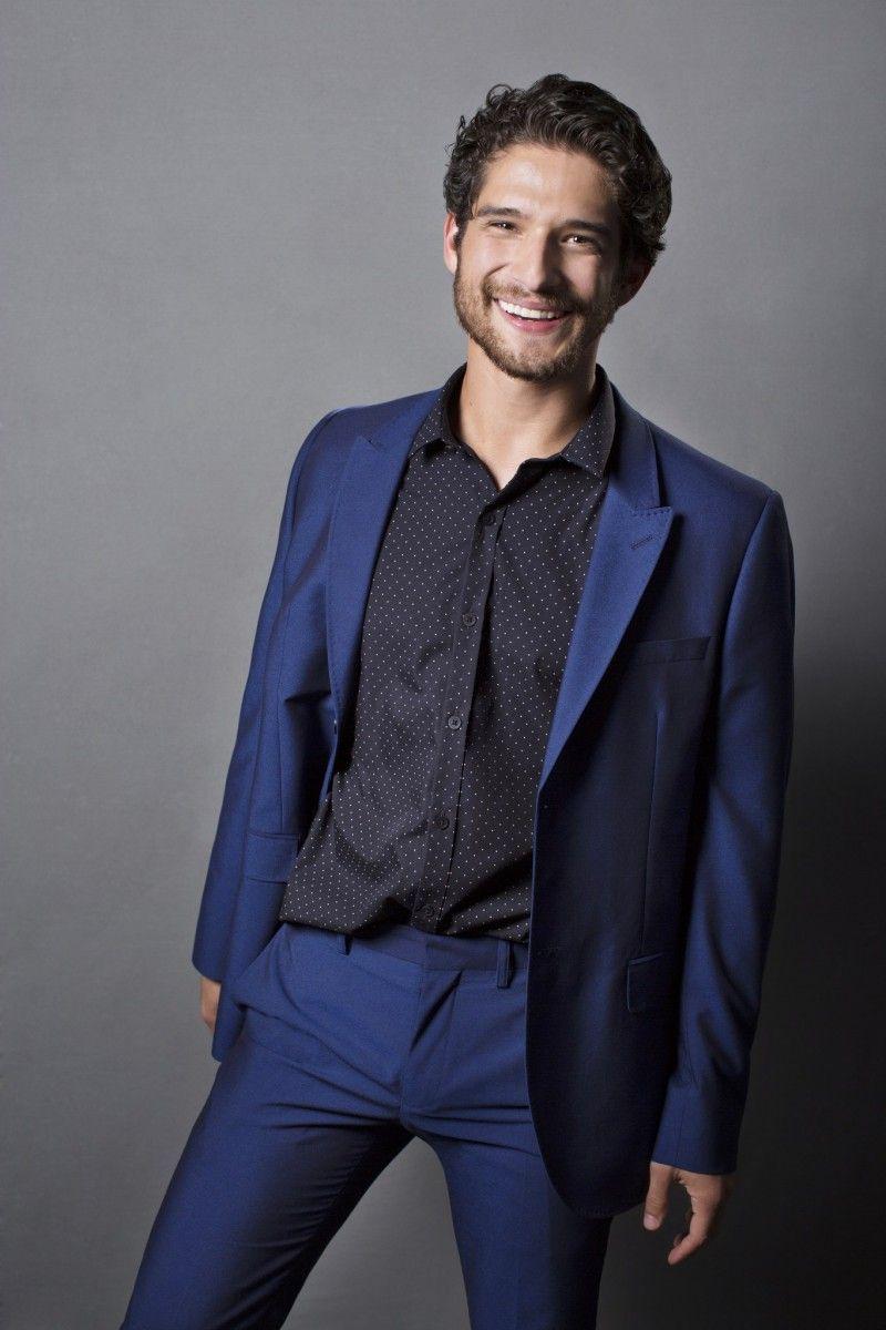 800x1200 Tyler Posey wallpaper