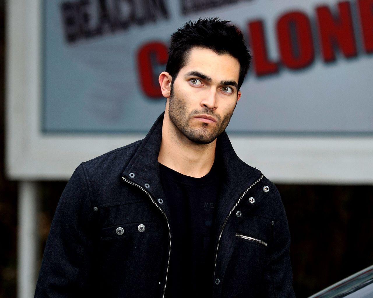 1280x1024 tyler hoechlin Hoechlin Wallpaper