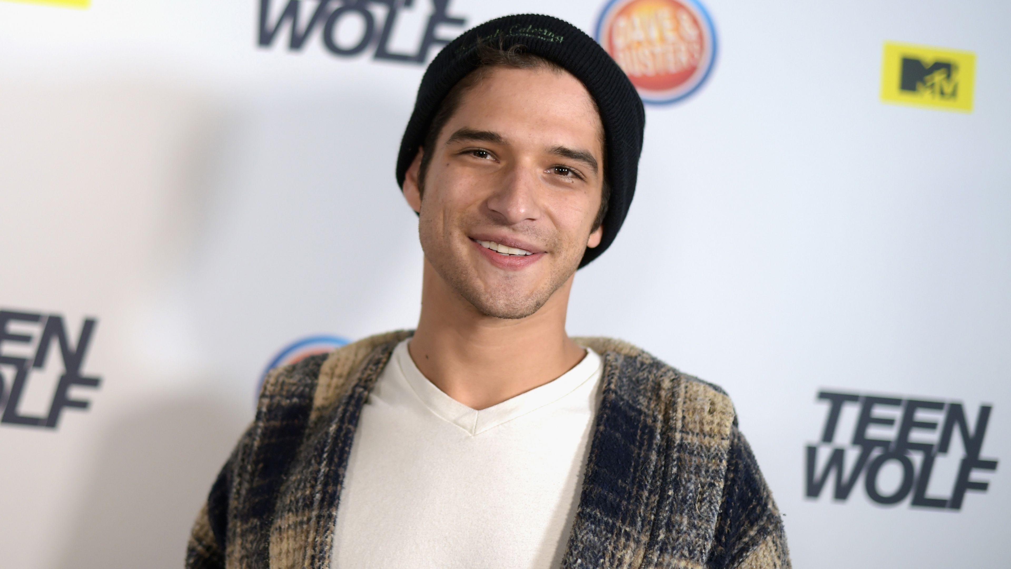 3840x2160 HD Tyler Posey Wallpaper