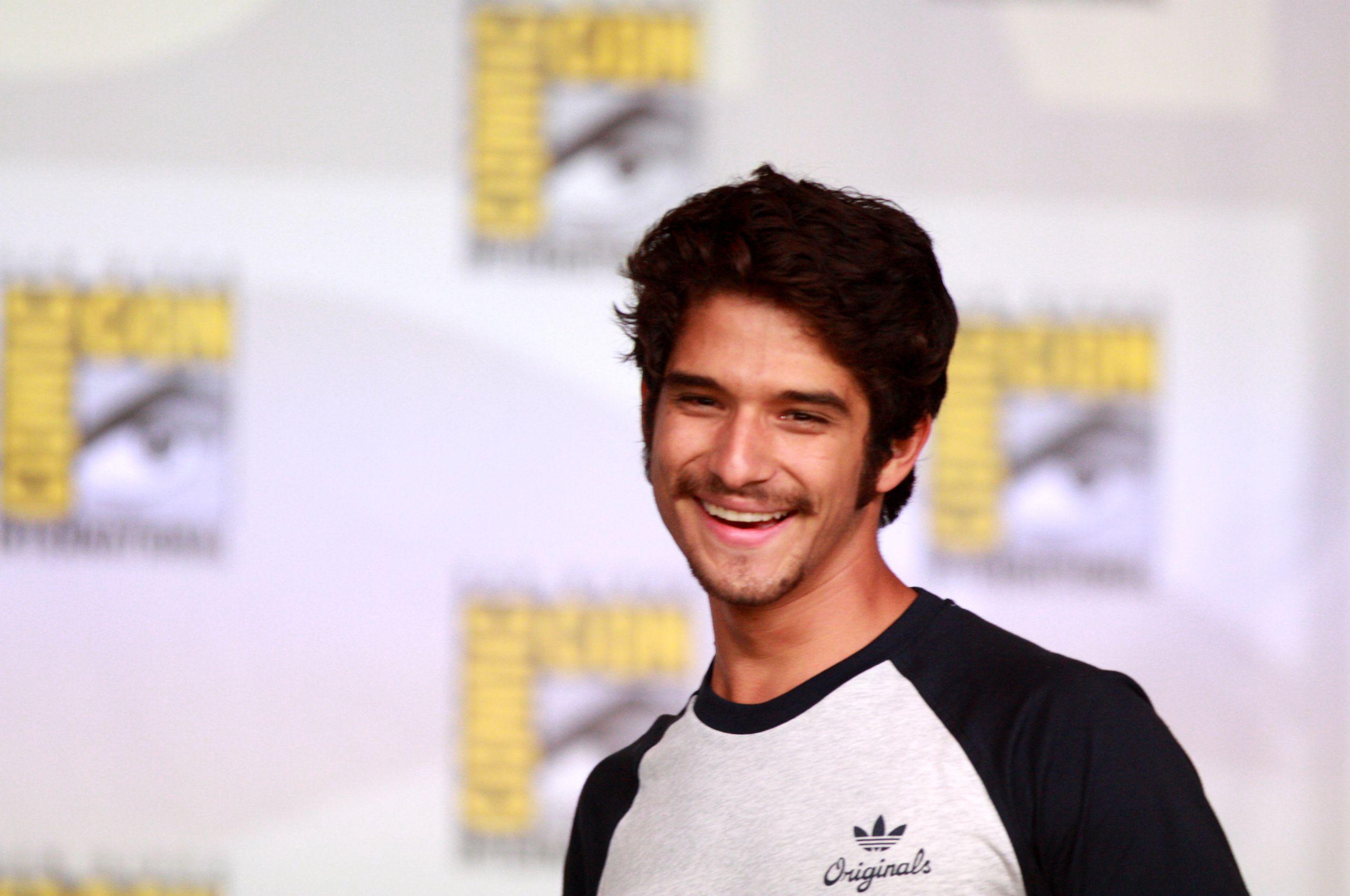 2560x1700 tyler posey, actor, face Chromebook Pixel Wallpaper, HD