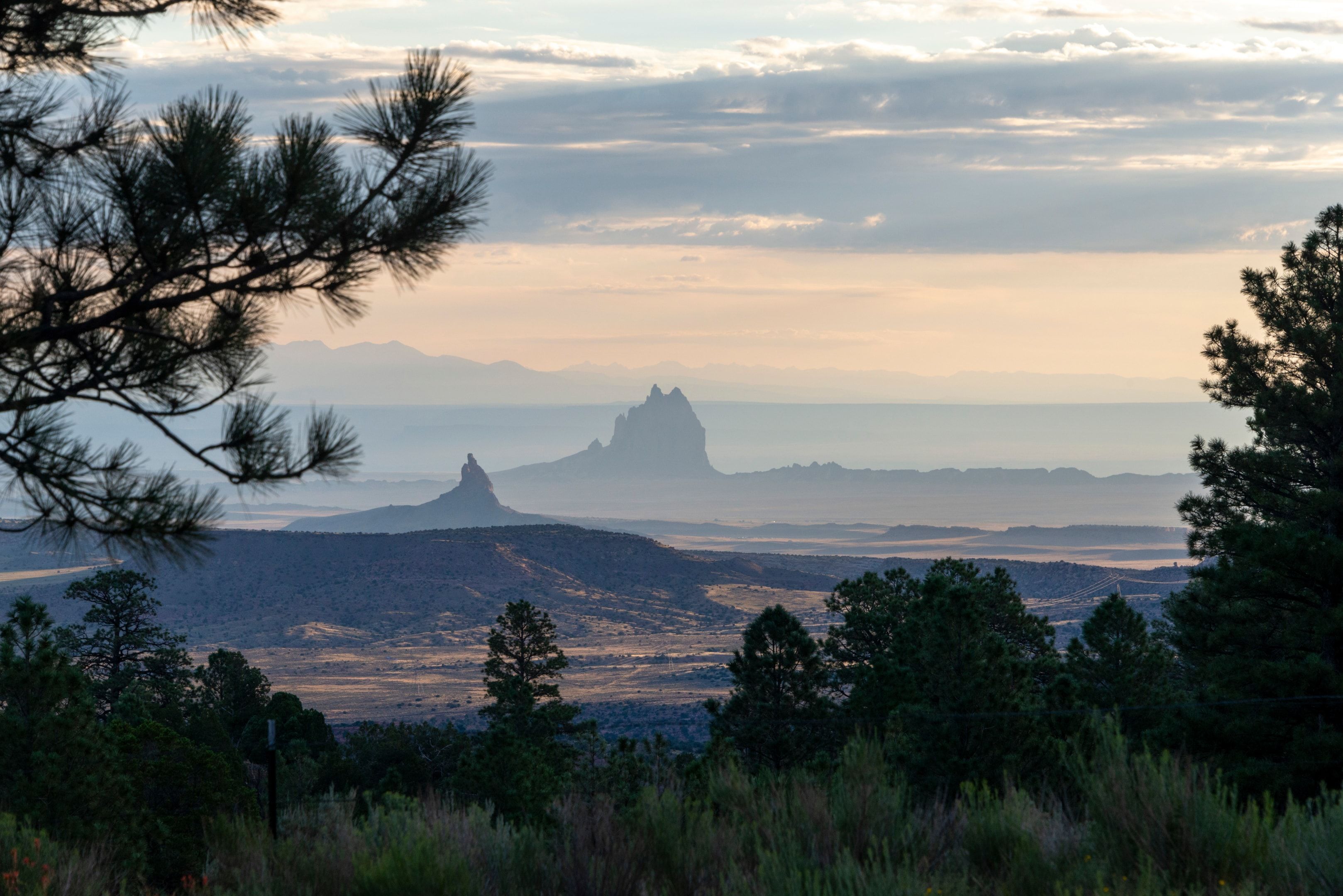 3236x2160 Shiprock: The Majestic Pillar Defining the Four Corners