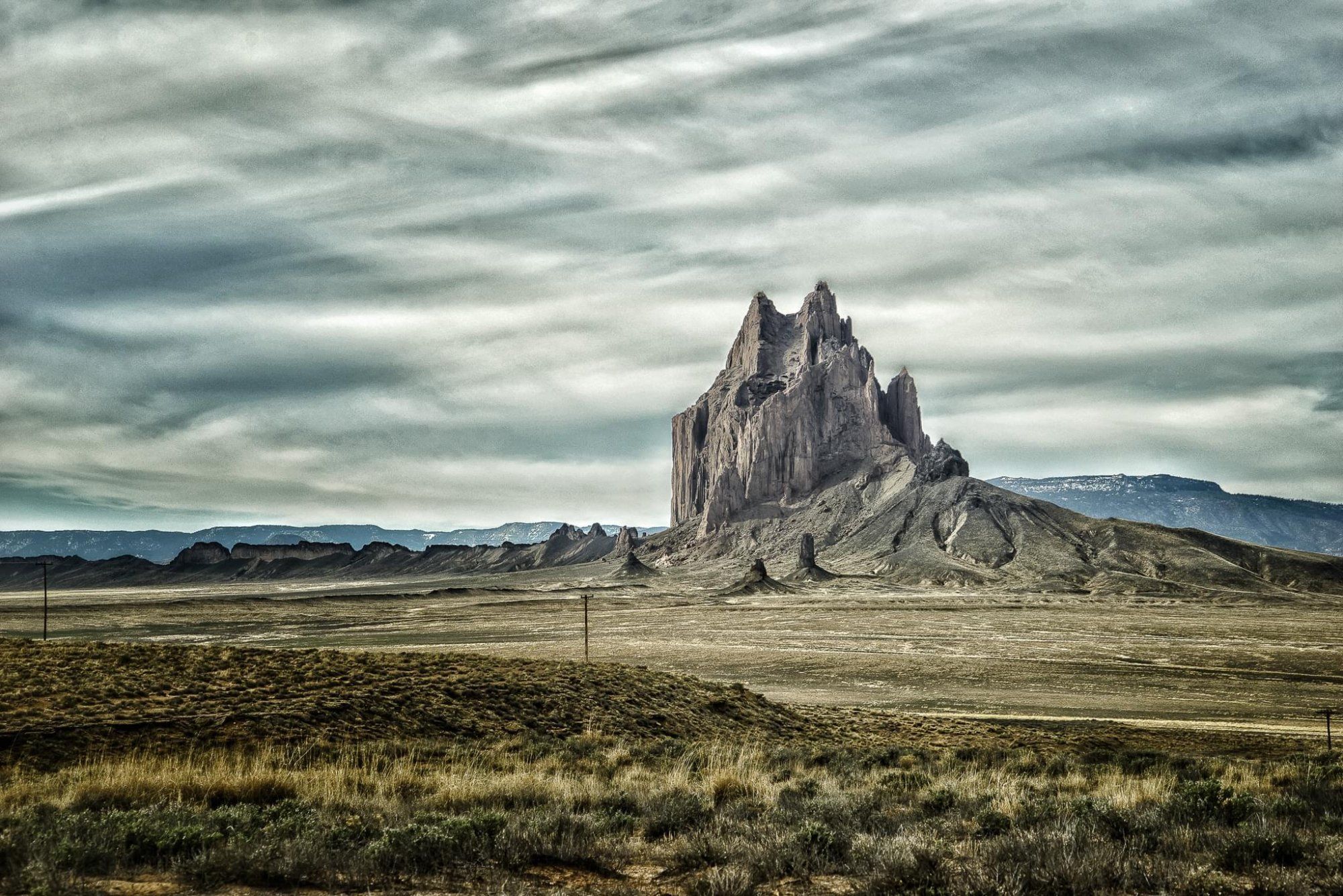 2000x1335 Shiprock, New Mexico
