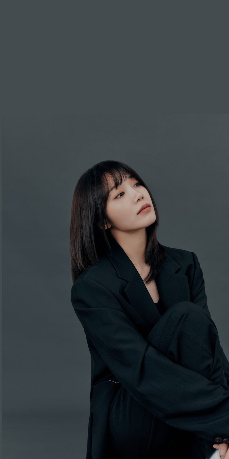 736x1472 EunJi wallpaper