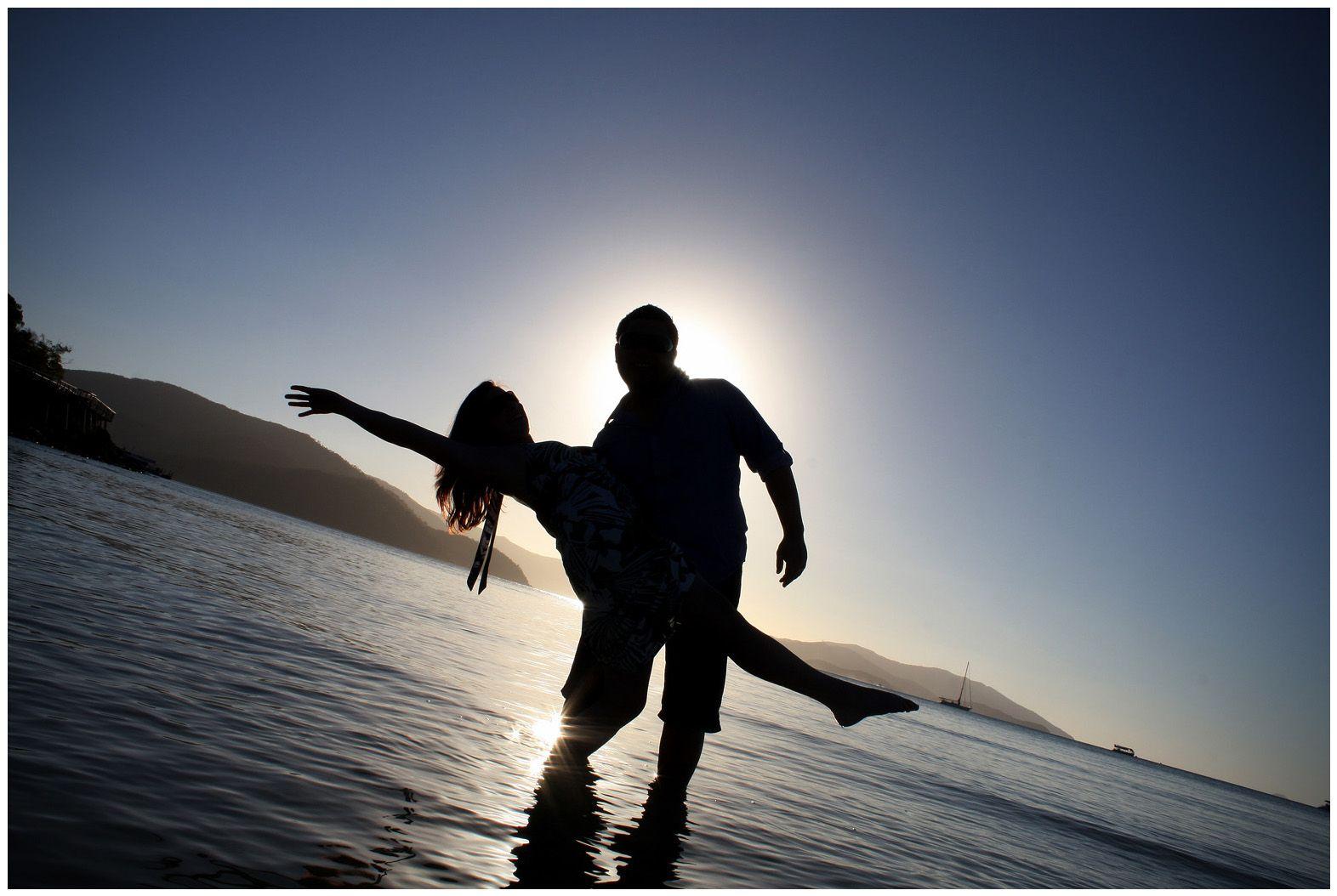 1572x1054 Couple Love Romantic Cute Sad Alone Making Love Kissing