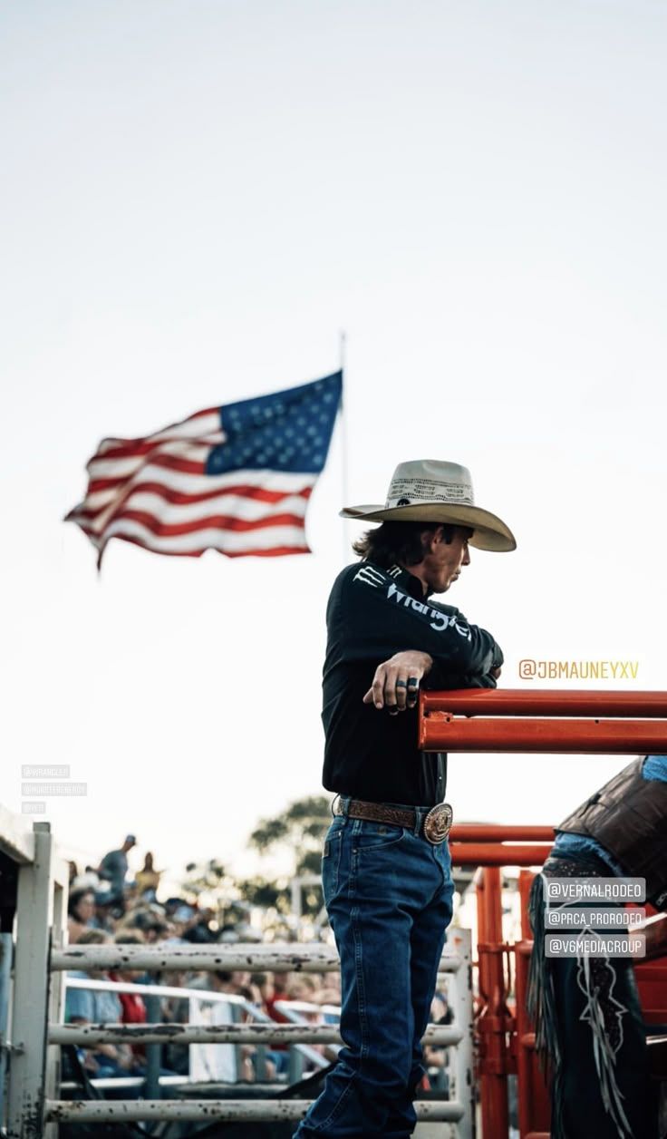 736x1256 JB Mauney