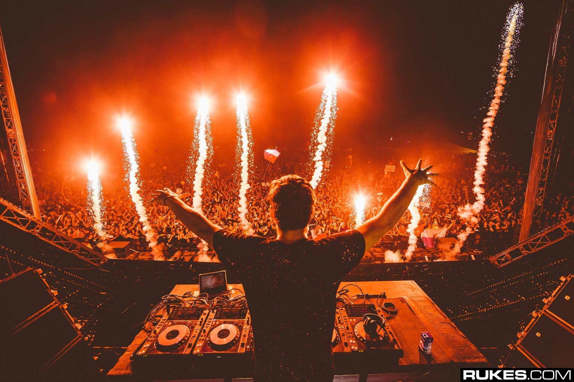 1920x1280 Martin Garrix Wallpaper HD / Desktop and Mobile Background