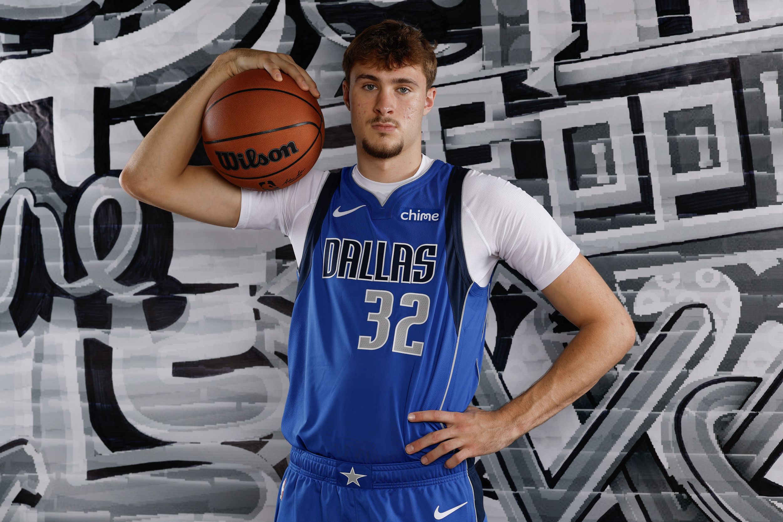 2500x1667 Mavs' Cooper Flagg Uses NBA 2K To Prep For Rookie Season