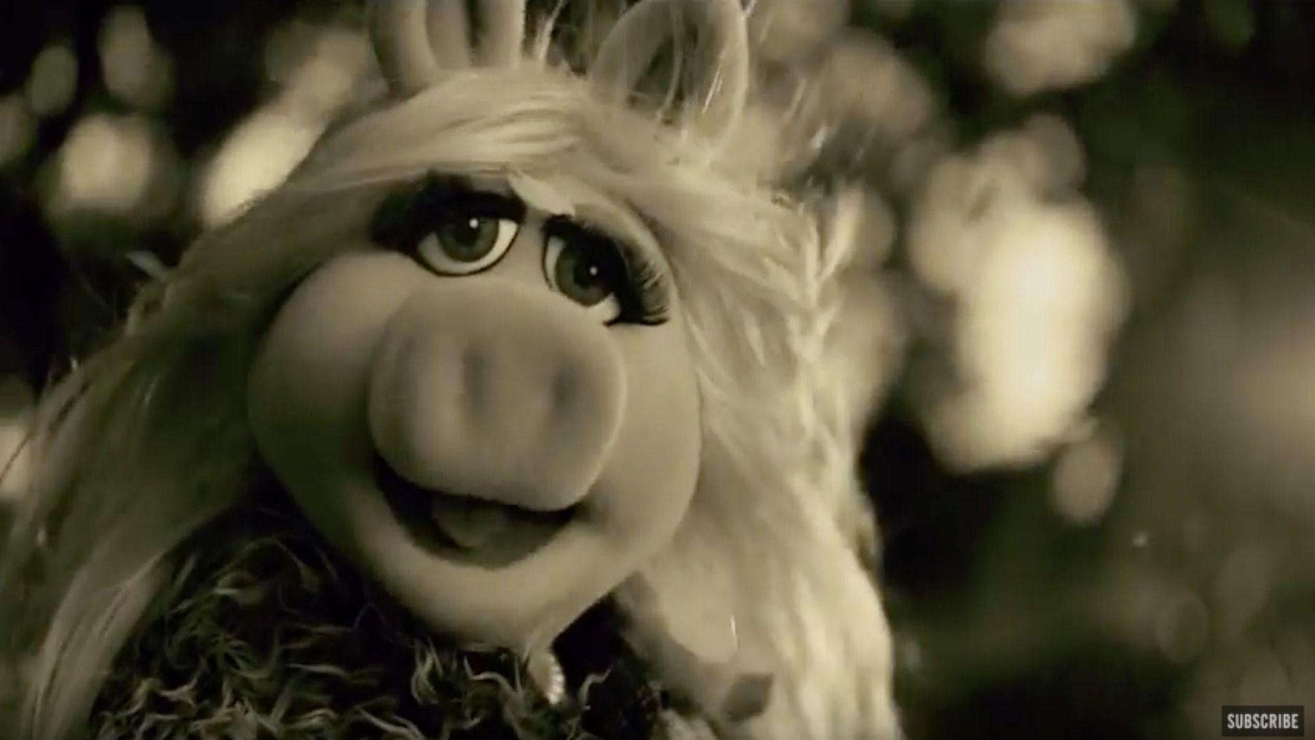 1920x1080 Free download Miss Piggy covers Adeles Hello to prove her love
