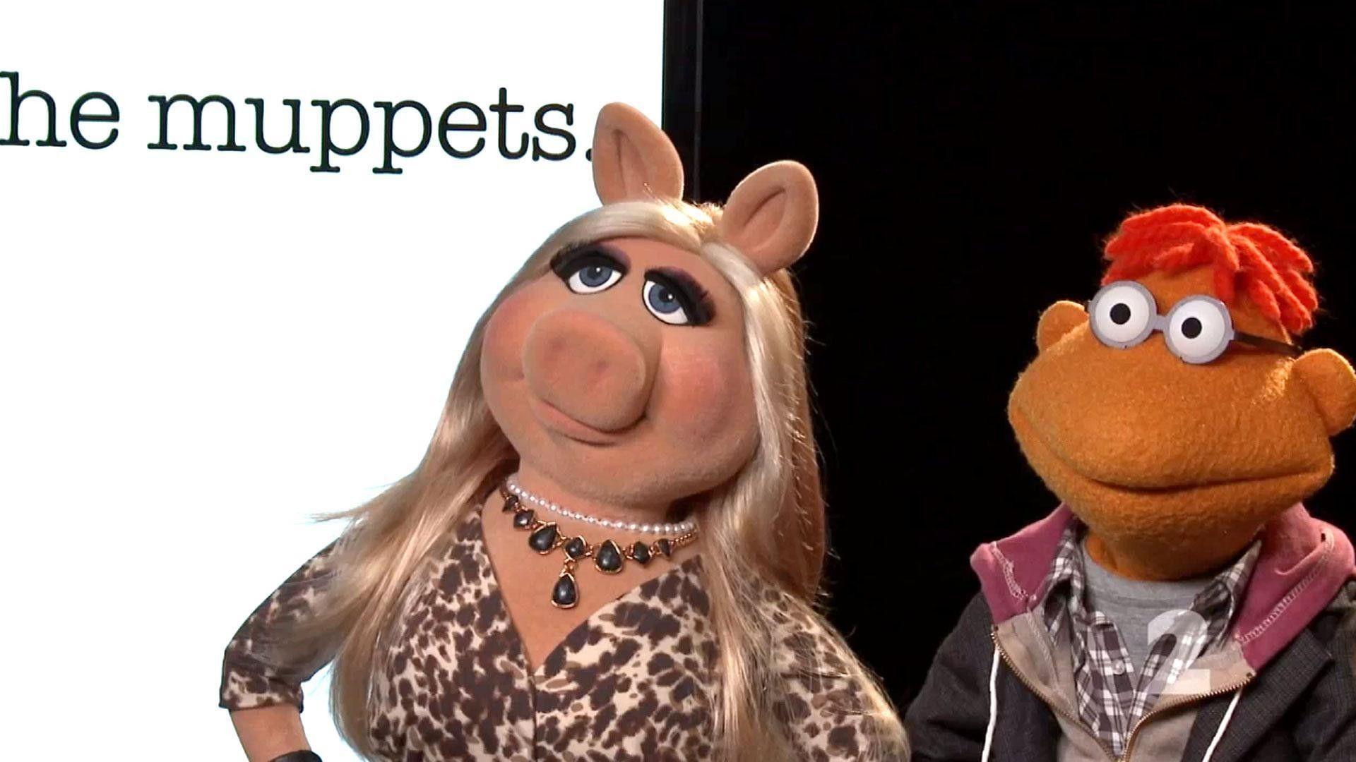 1920x1080 Miss Piggy Wallpaper