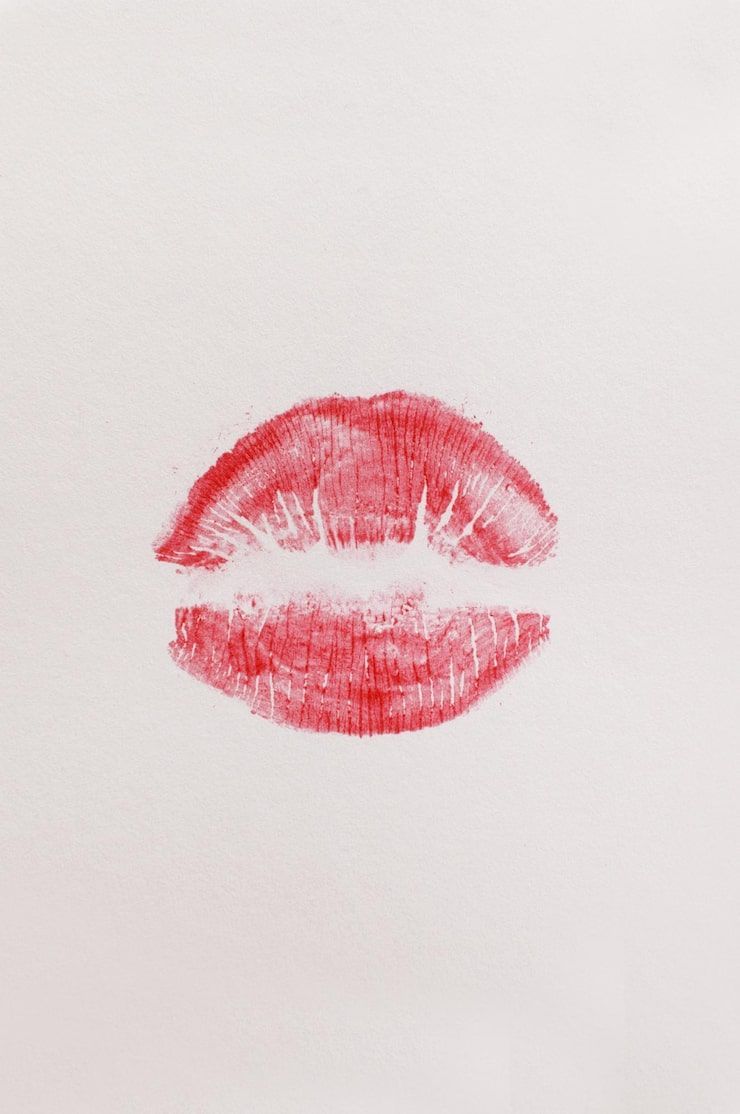 740x1114 Kiss Mark Logo Photo Free High Quality Picture