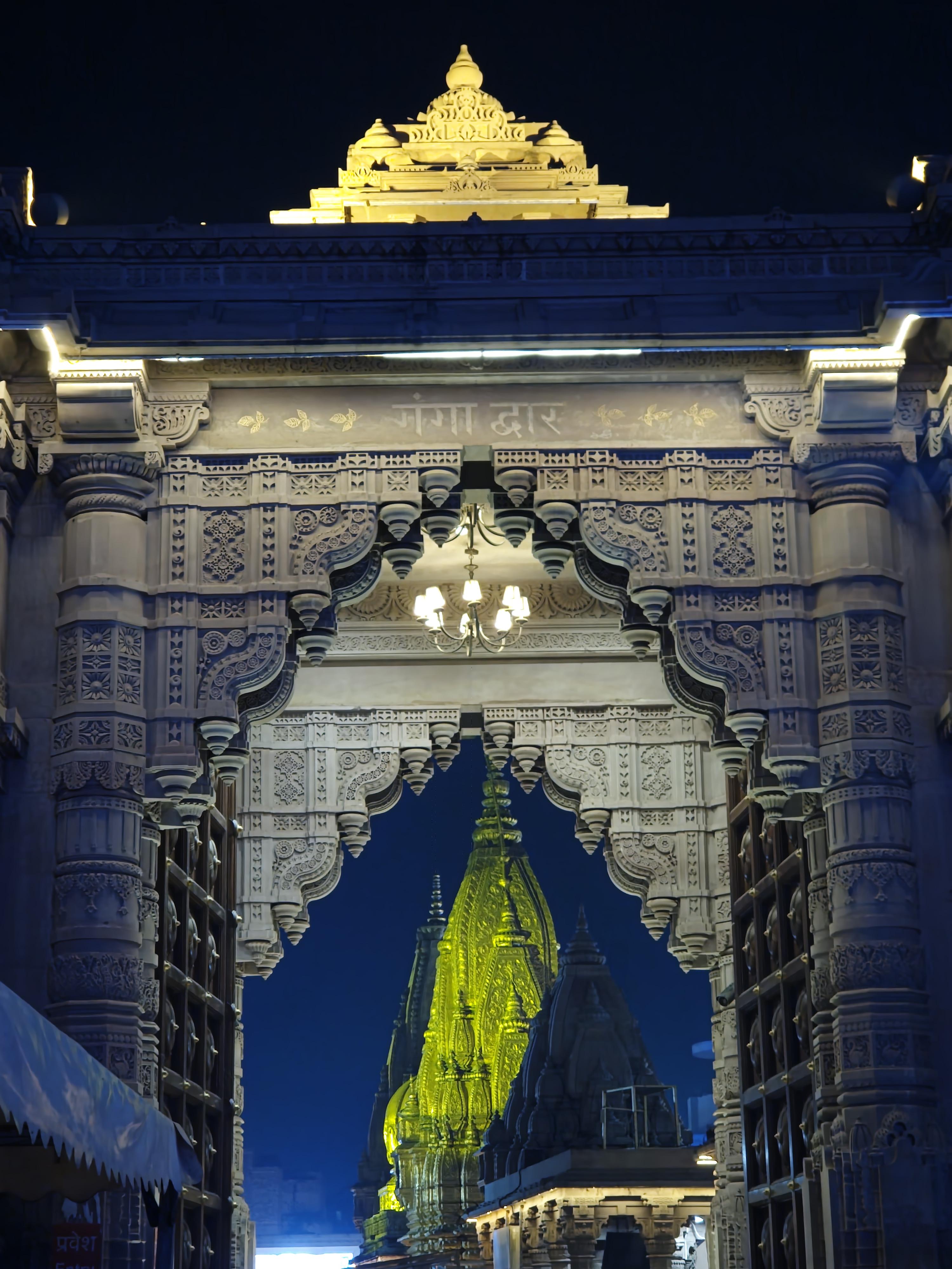 3000x4000 Shri Kashi Vishwanath Mandir