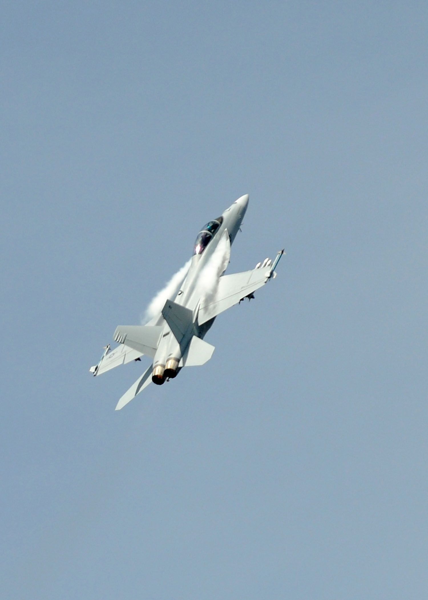 1500x2100 F A 18F Super Hornet Creates Buzz At Farnborough International Air Show > Royal Air Force Mildenhall > RAF Mildenhall News